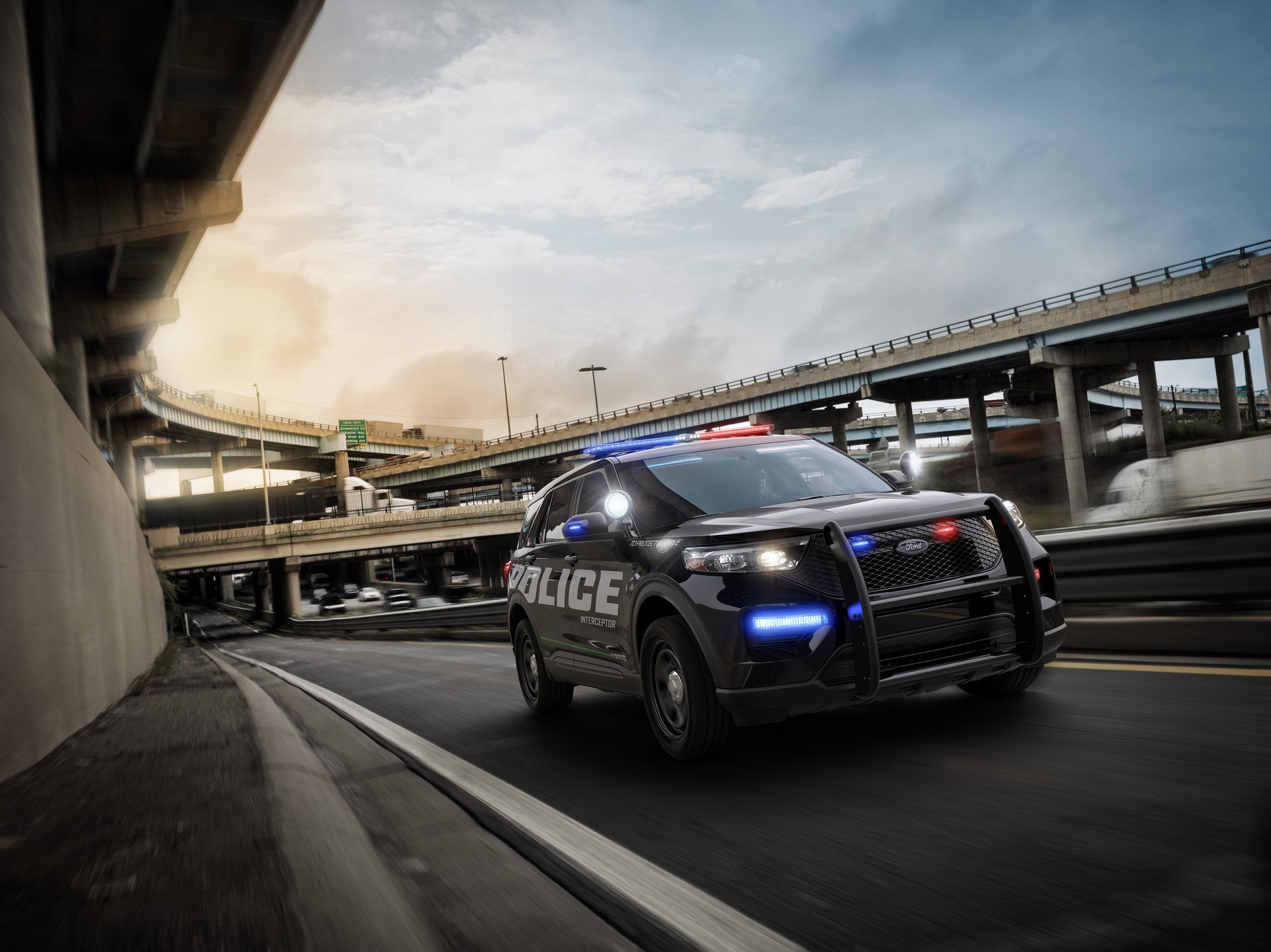 Ford-Explorer-Police-Interceptor-Utility-Safety-1 2020 Ford Explorer Interceptor Has A Trick Up Its Sleeves To Protect Officers From Rear-End Crashes