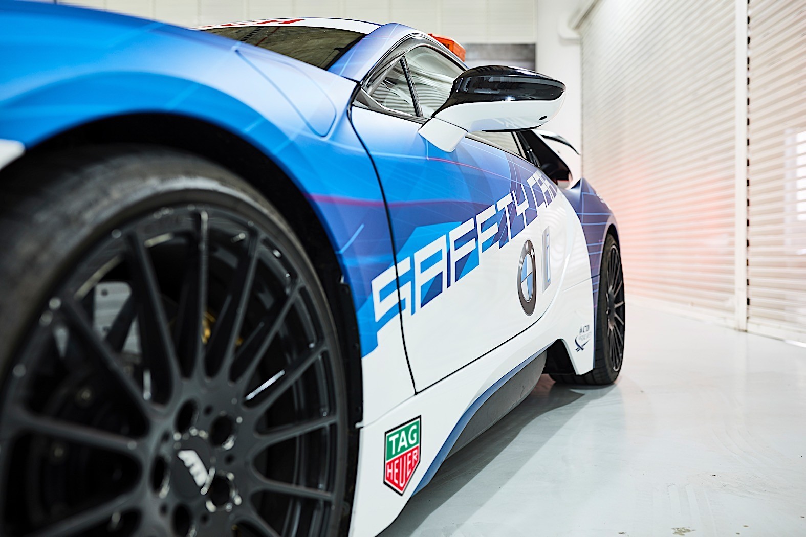BMW-i8-Safety-Car-6 Formula E’s BMW i8 Safety Car Has Us Wishing For An i8 M