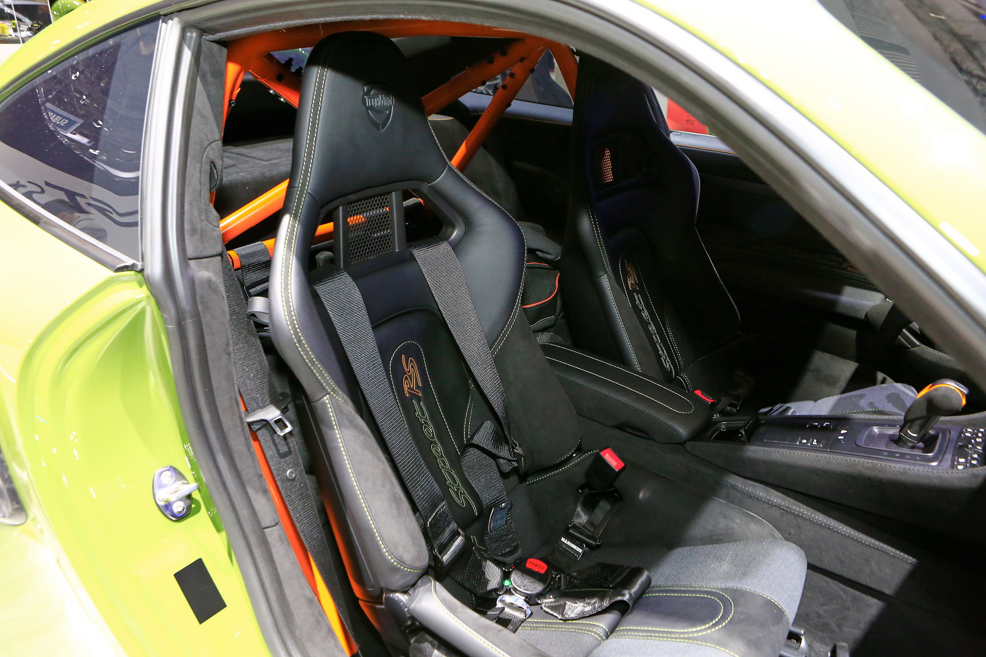 Techart GT Street RS 14 TechArt’s GTstreet RS Looks Dirty, But Those Are Actually Carbon Strands