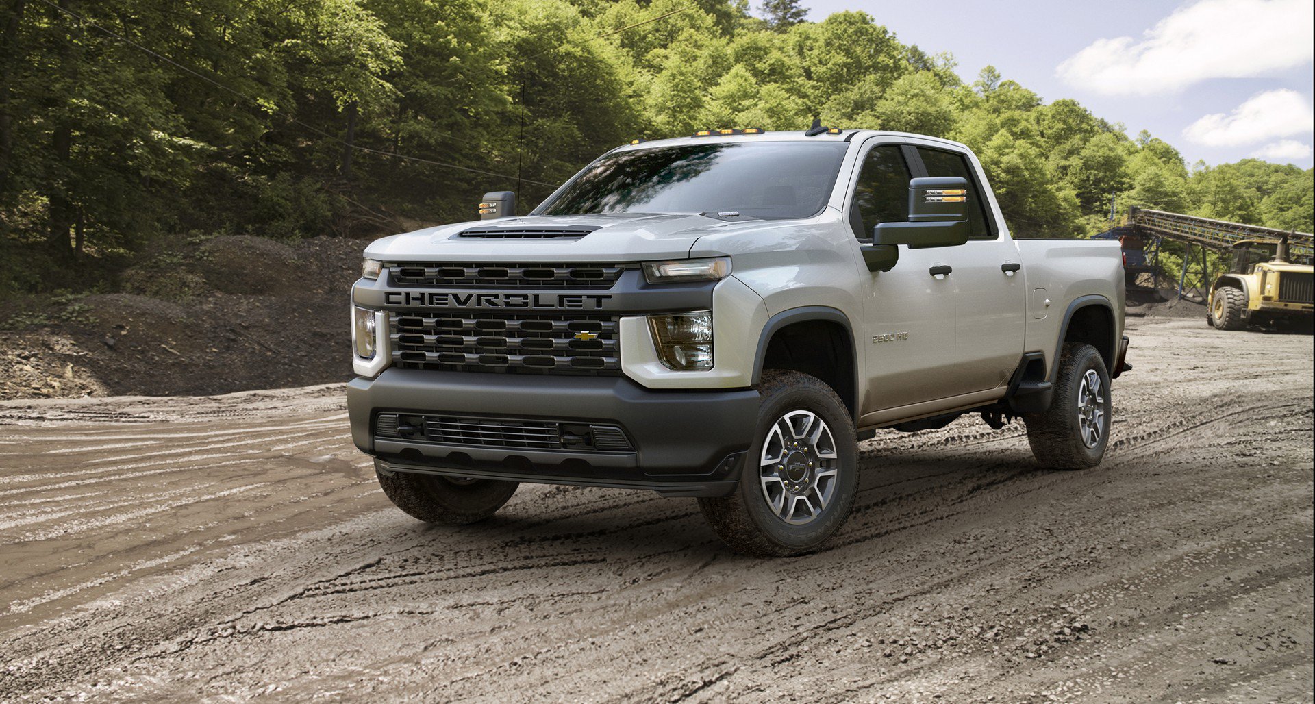 2020 chevrolet silverado chicago live pics 6 GM Investing $150 Million In Flint Assembly To Boost Heavy Duty Pickup Capacity