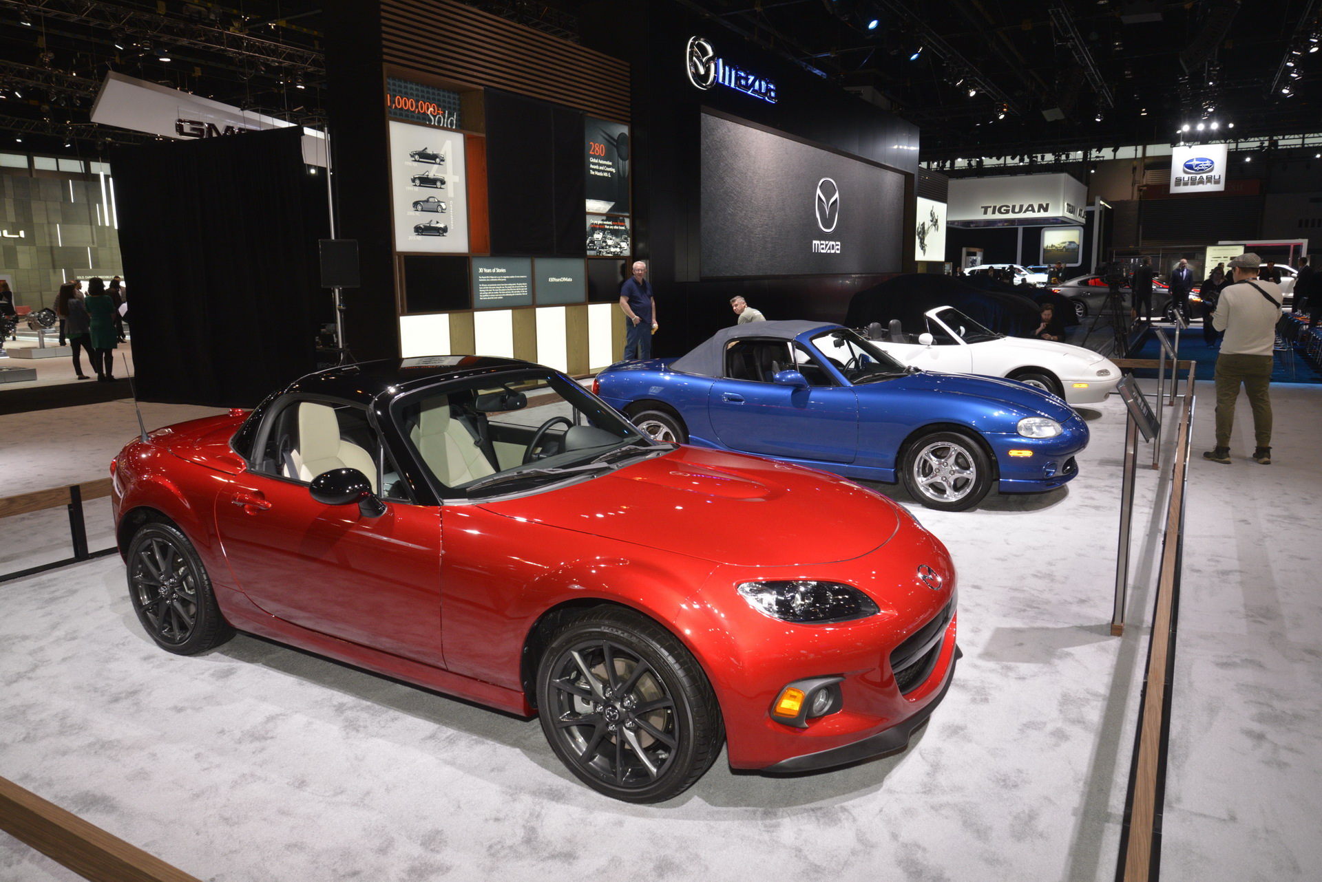 Mazda-MX-5-30th-Ann-11 New Mazda MX-5 30th Anniversary Edition Flaunts Exclusive Orange Paint, Alcantara Cabin