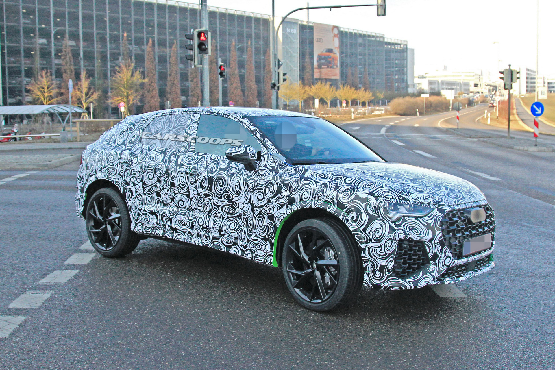 2020-Audi-RS-Q4-03 2020 Audi RS Q4 Makes Spy Debut, May Get Over 400HP