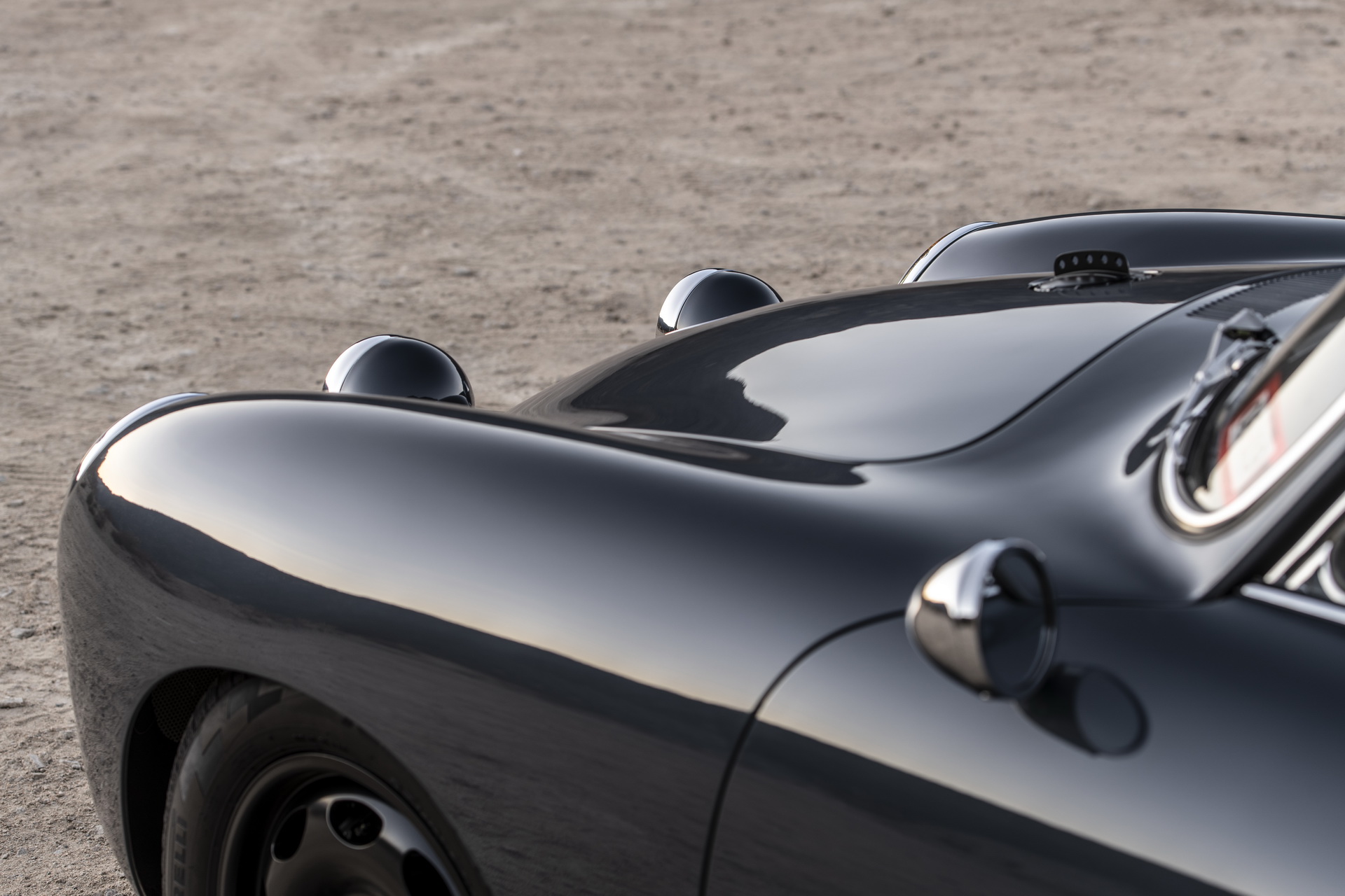 emory-motorsports-porsche-356-c4s-07 World’s First AWD Porsche 356 Coupe Allrad Is A 911-Based Restomod