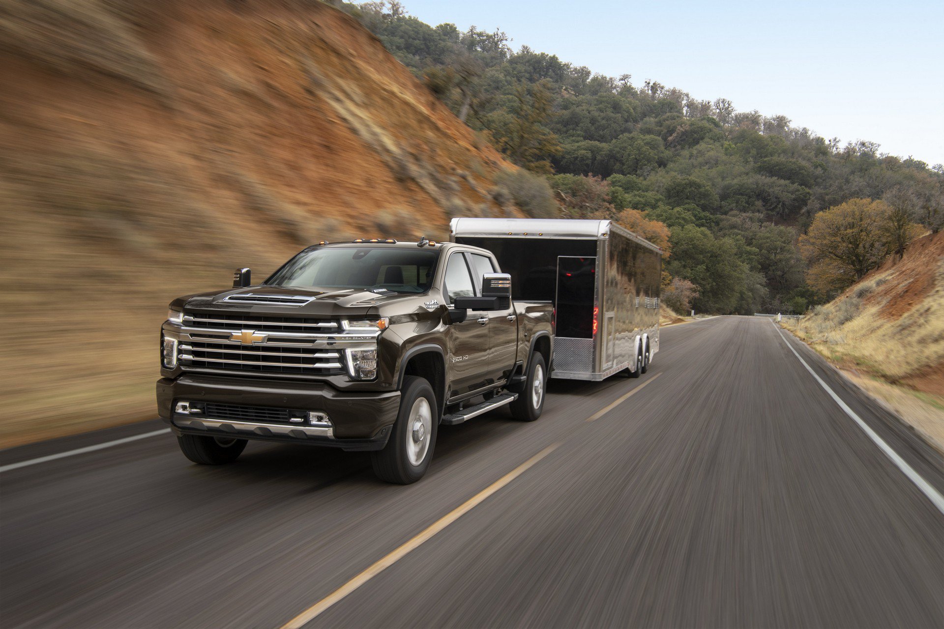 2020 chevrolet silverado chicago live pics 16 GM Investing $150 Million In Flint Assembly To Boost Heavy Duty Pickup Capacity