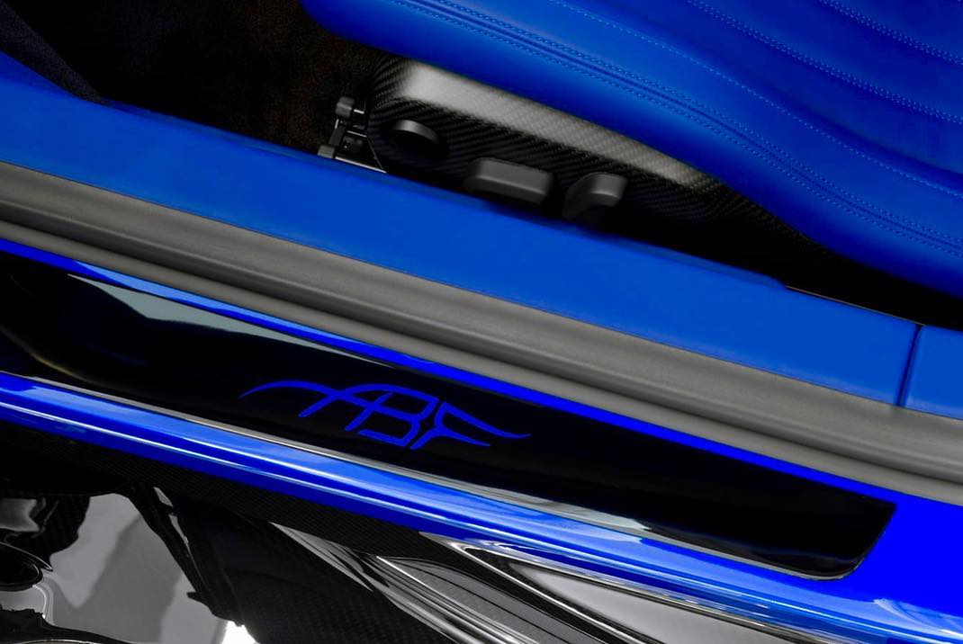 Bugatti-Chiron-Sport-Blue-4 First Bugatti Chiron Sport Delivered Is A Masterpiece In Blue And Black