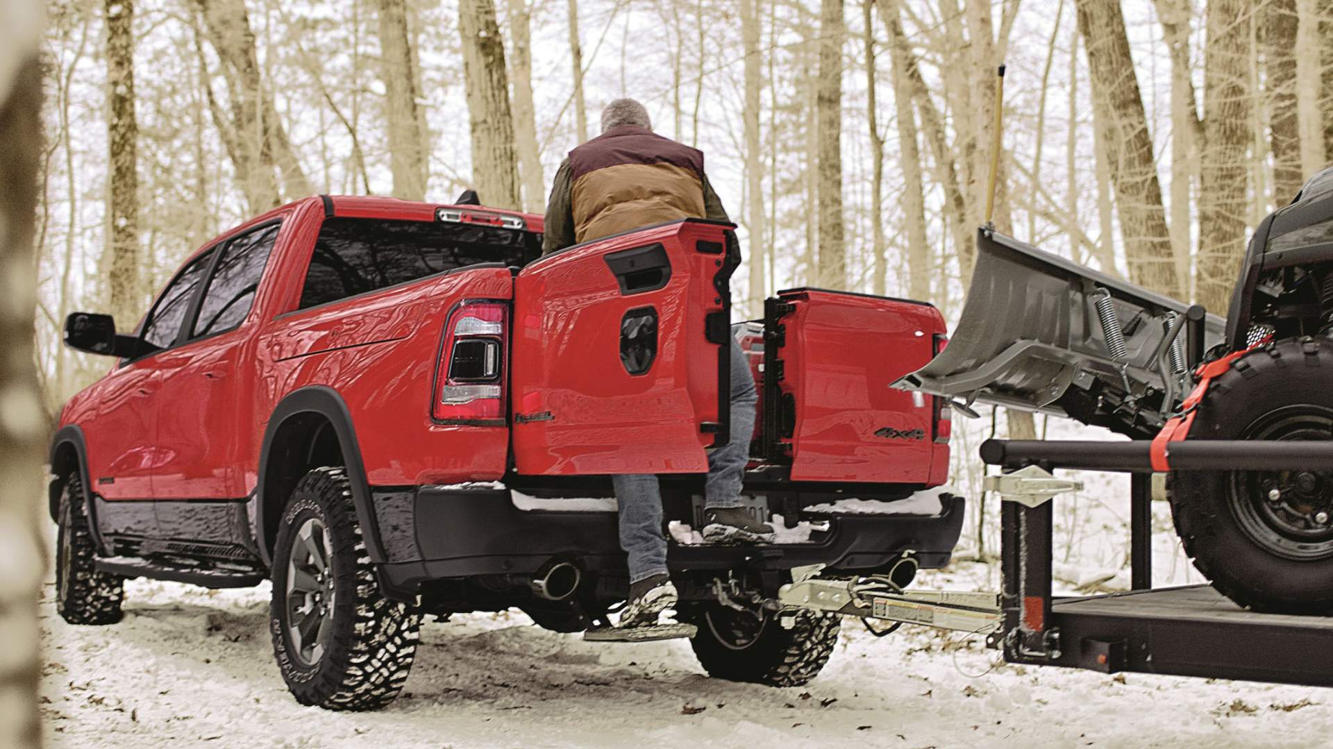2019 Ram 1500 Multifunction Tailgate 9 Good Enough, GMC? Ram Debuts New Multifunction Tailgate