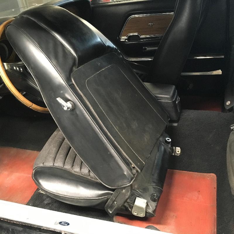 mach 1 ford mustang barn find 165 A 1969 Ford Mustang Mach 1 Was Sitting In A Garage For 39 Years!