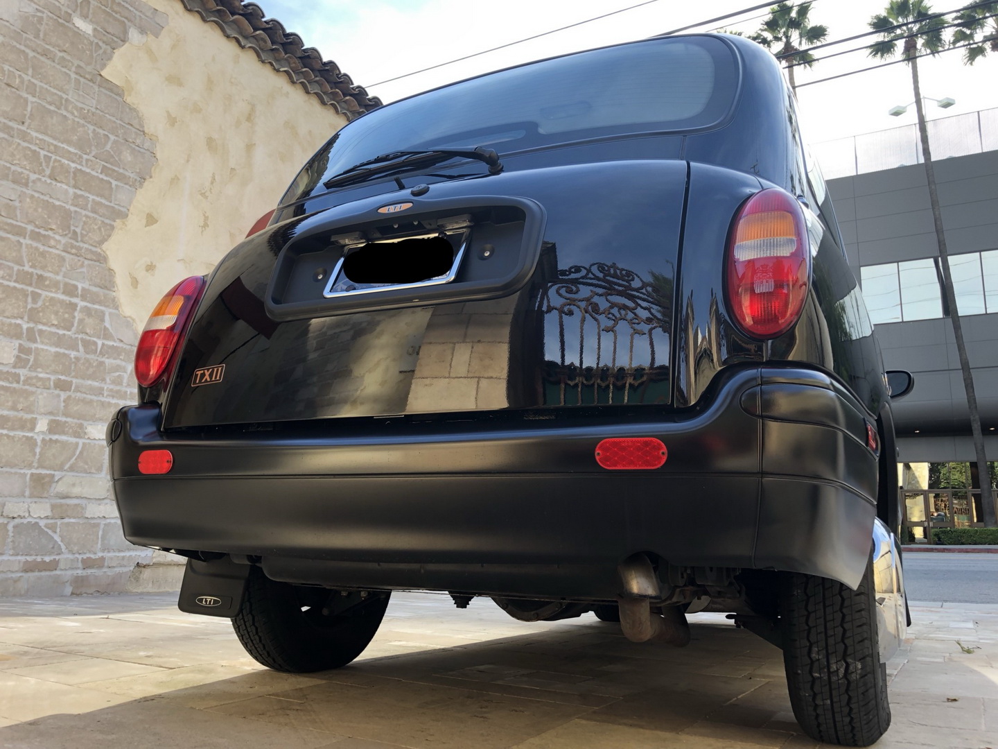 2002 london taxi burberry edition neiman marcus 37 Did You Know Neiman Marcus Offered A London Taxi Burberry Edition In The States?