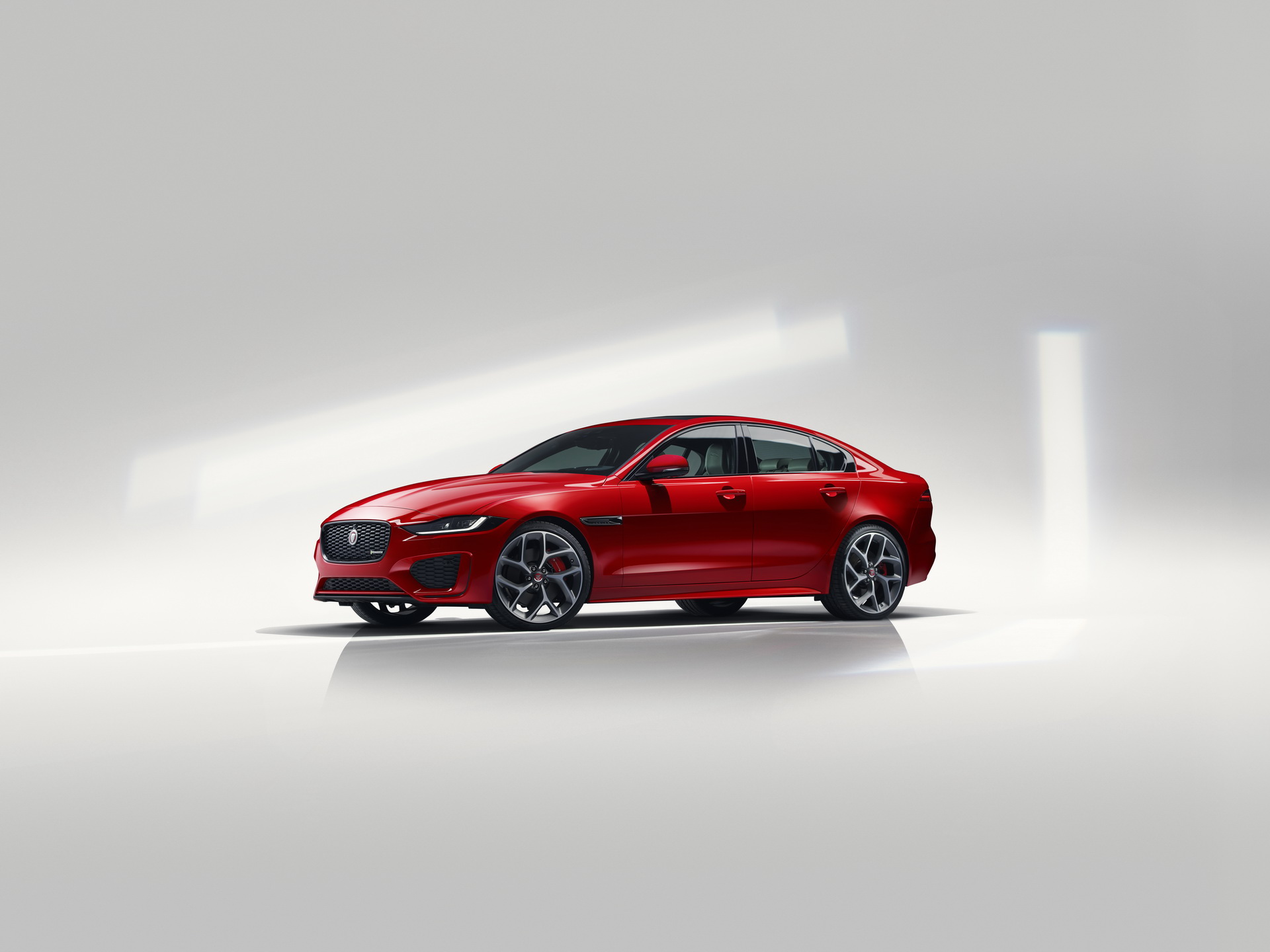 2020 Jaguar XE Facelift 17 2020 Jaguar XE Facelift Gains Sportier Styling, Upgraded Tech