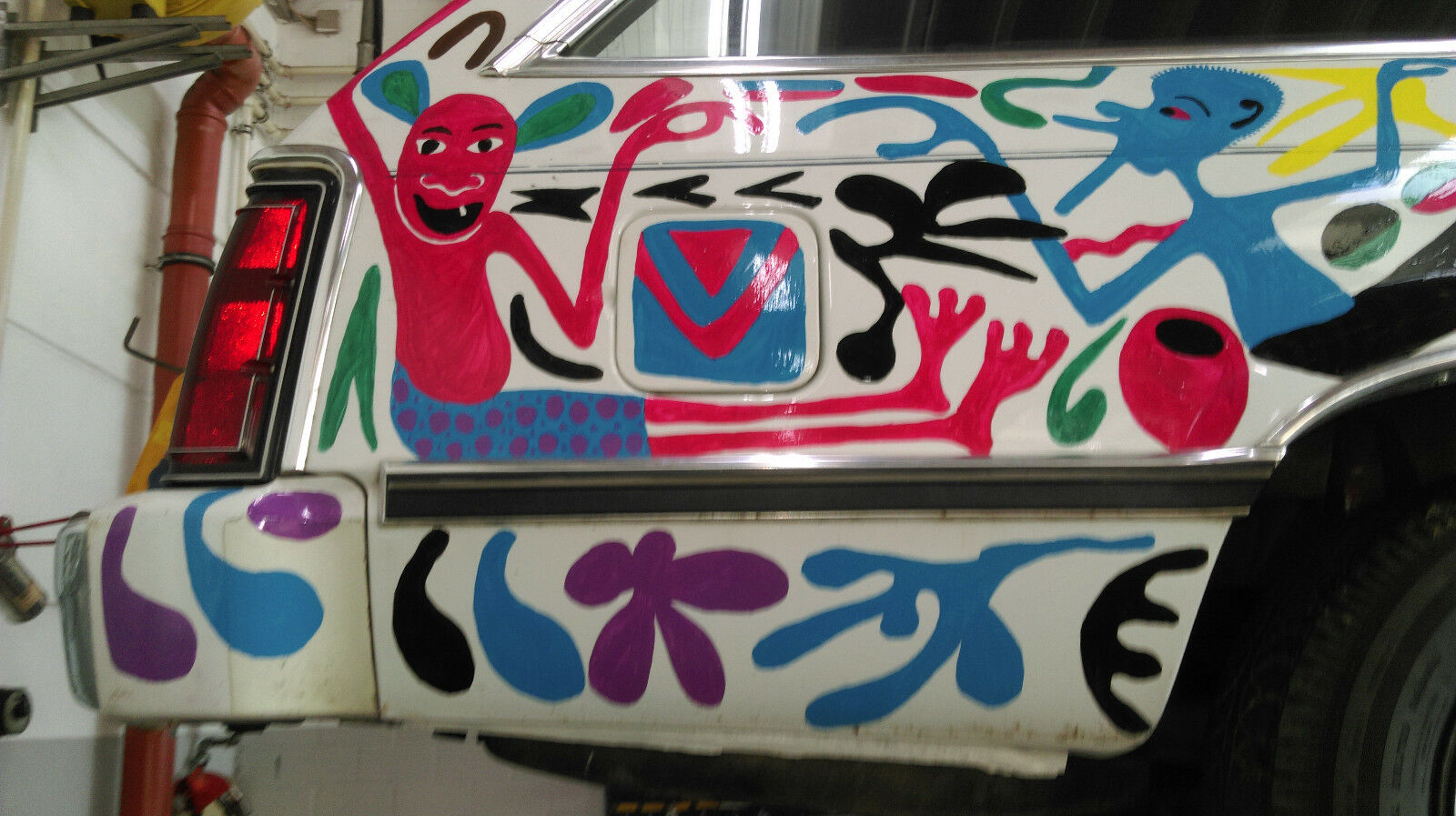 Ford-Art-Car-14 A 1983 Ford LTD Station Wagon “Art Car” Worth $2.25 Million? Are You Nuts?