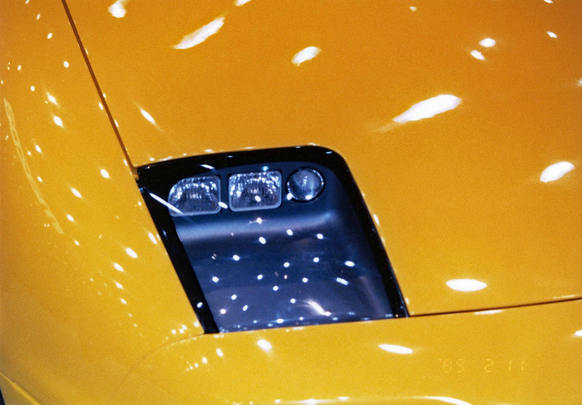 Chicago 1989 MX-5 9 New Mazda MX-5 30th Anniversary Edition Flaunts Exclusive Orange Paint, Alcantara Cabin