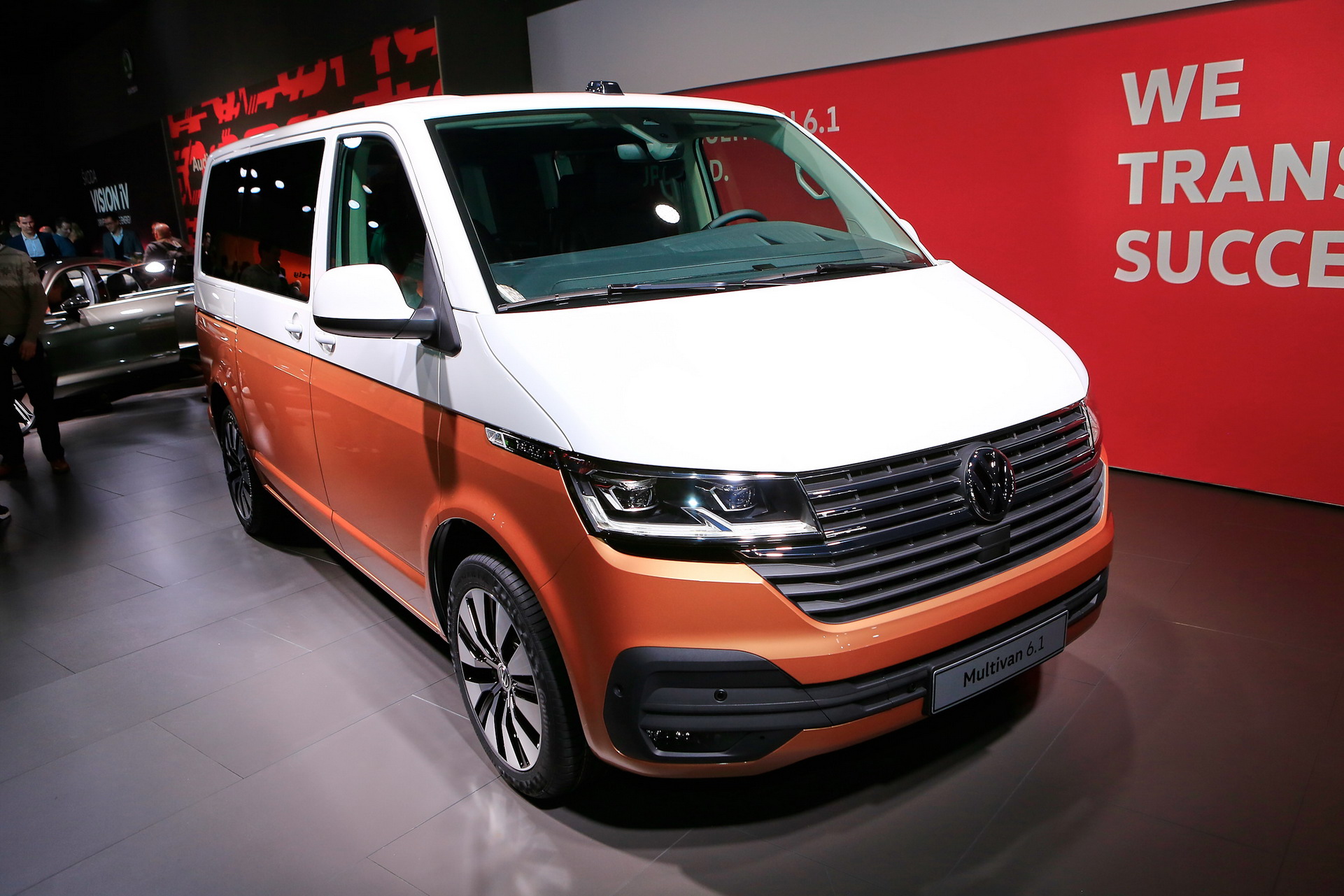 VW T6 1 Facelift 15 2019 VW Multivan 6.1 Heralds Major Tech Update For Transporter Family