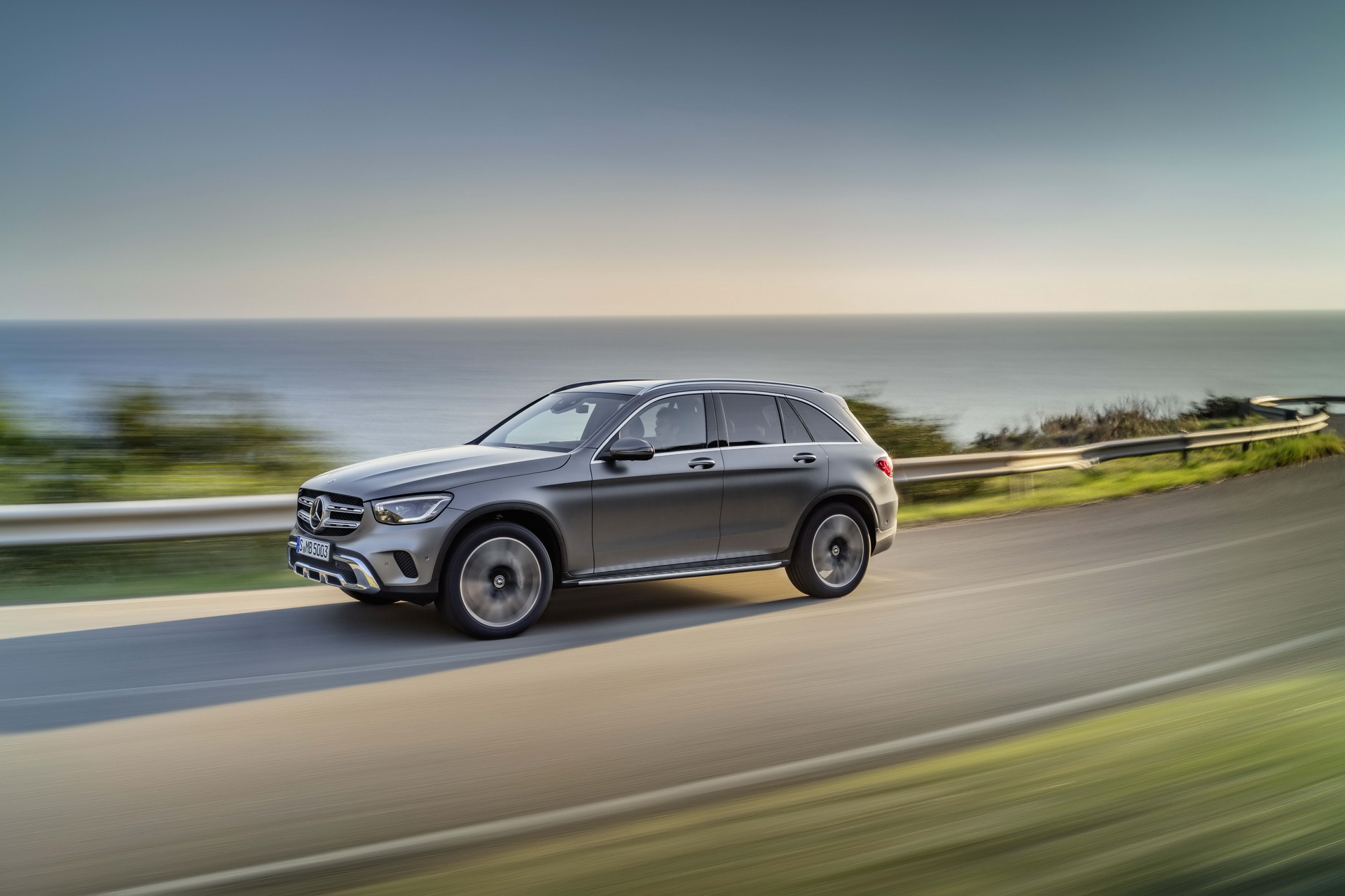 2020 Mercedes GLC Facelift 3 2020 Mercedes GLC Gets New Tech And A Blink-And-You-Miss-It Styling Refresh