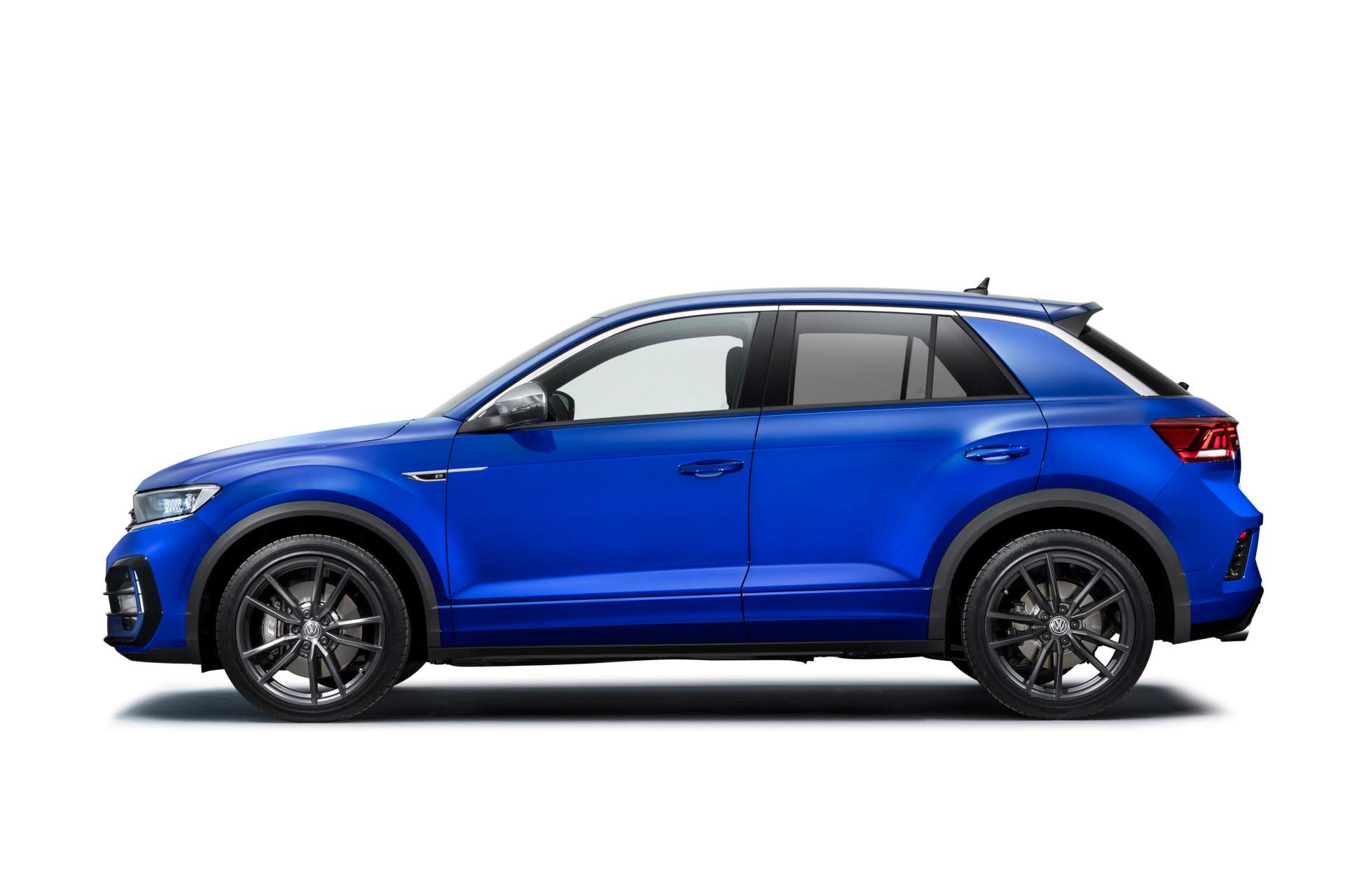 The new Volkswagen T-Roc R VW T-Roc R Unveiled With 300 PS, Does 0-100 Km/h In 4.9 Seconds