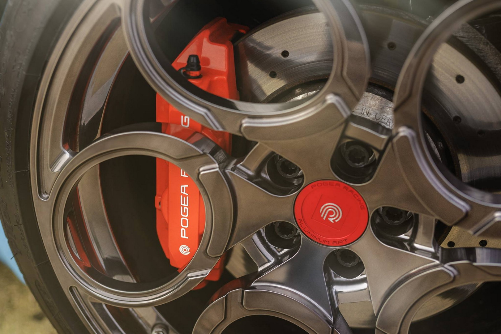 alfa romeo 4c pogea racing tuning 29 Alfa Romeo 4C Zeus By Pogea Is Lighter, More Powerful And Faster