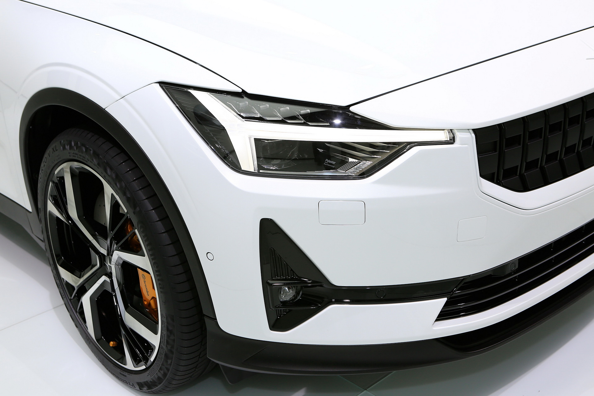 2020-Polestar-2-10 Polestar Picks CATL and LG Chem As Official Battery Suppliers For Its EVs