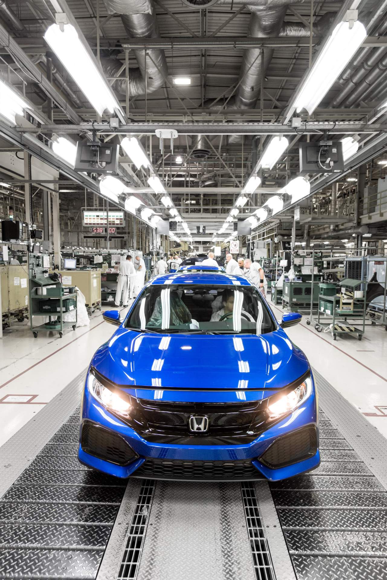 Honda-Civic-Production-2 Honda Could Build The Next Generation Civic Hatchback In The U.S.