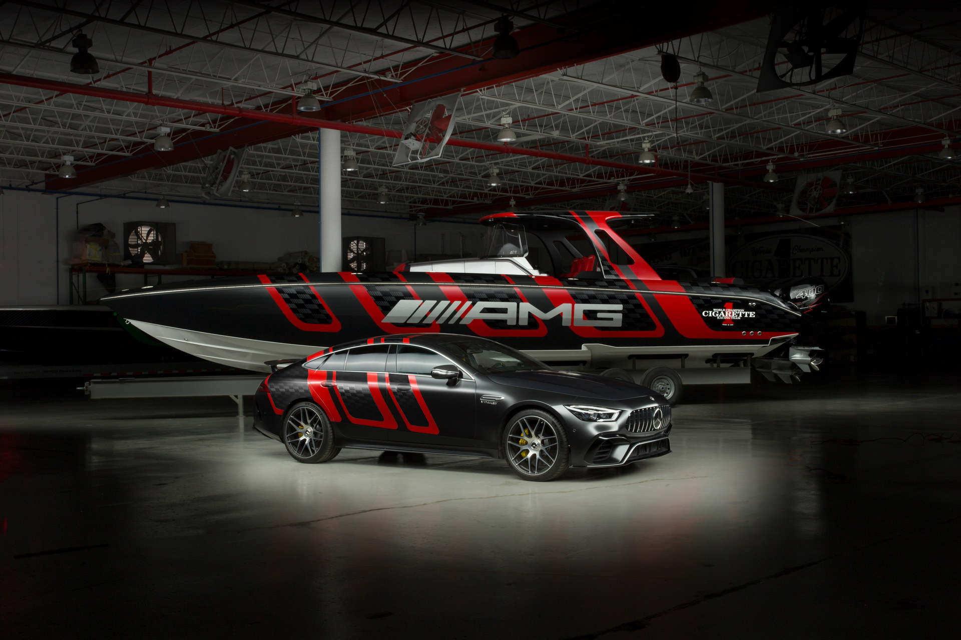 41 AMG Carbon Edition 4 Mercedes-AMG And Cigarette Racing’s New 41’ AMG Carbon Edition Has 1,600 Sea Horses
