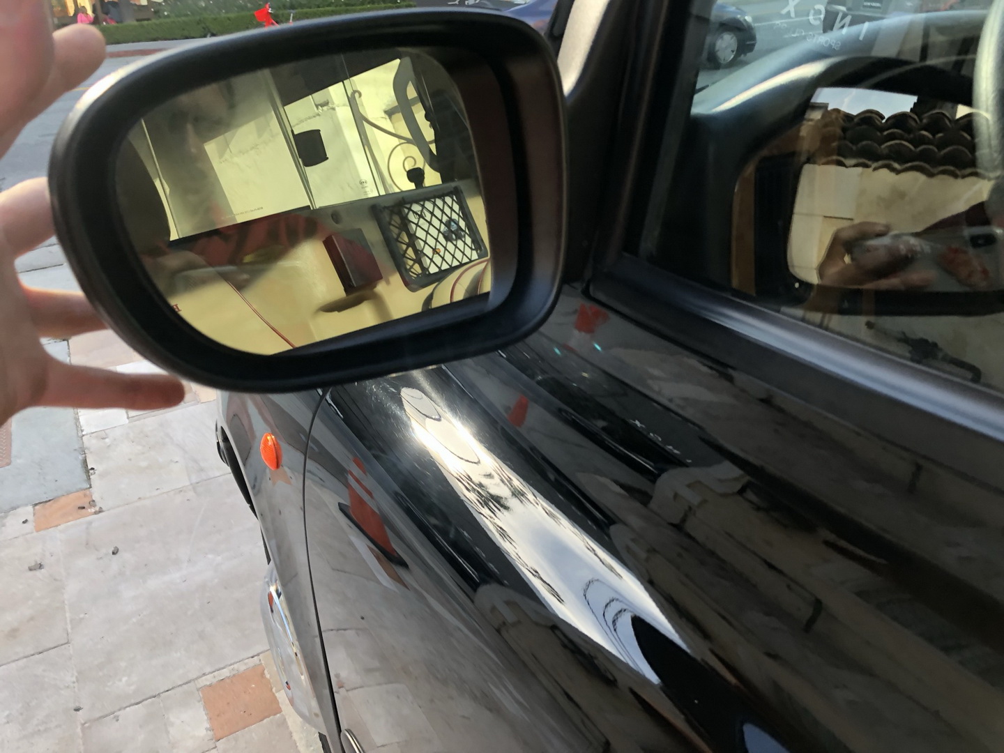 2002 london taxi burberry edition neiman marcus 8 Did You Know Neiman Marcus Offered A London Taxi Burberry Edition In The States?