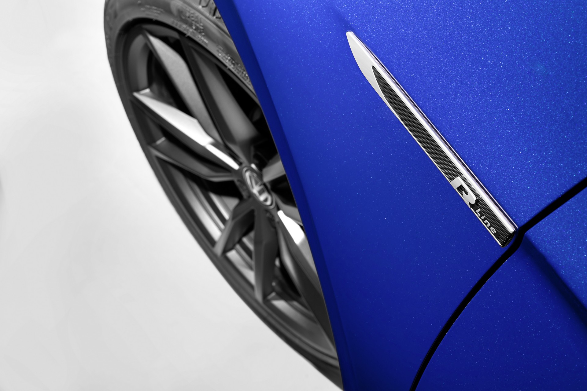 2019 VW Passat Facelift-5 Europe’s 2020 VW Passat Facelift Debuts With Updated Styling And Autonomous Tech