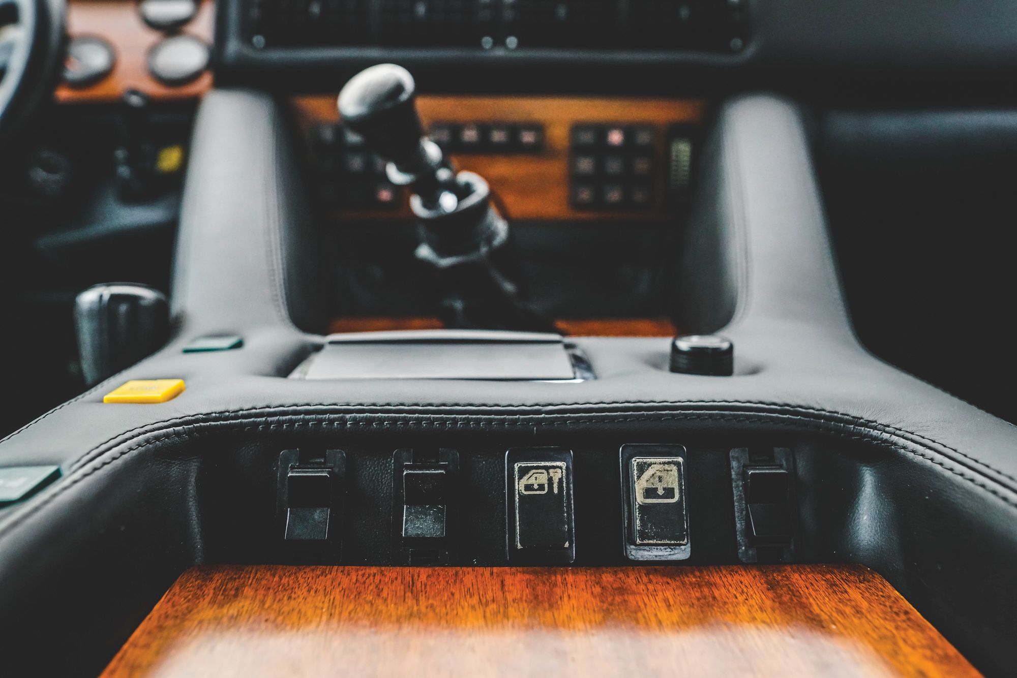 Lamborghini-LM002-16 Go To Florida, Buy A Lamborghini LM002, Enjoy Its Brutality