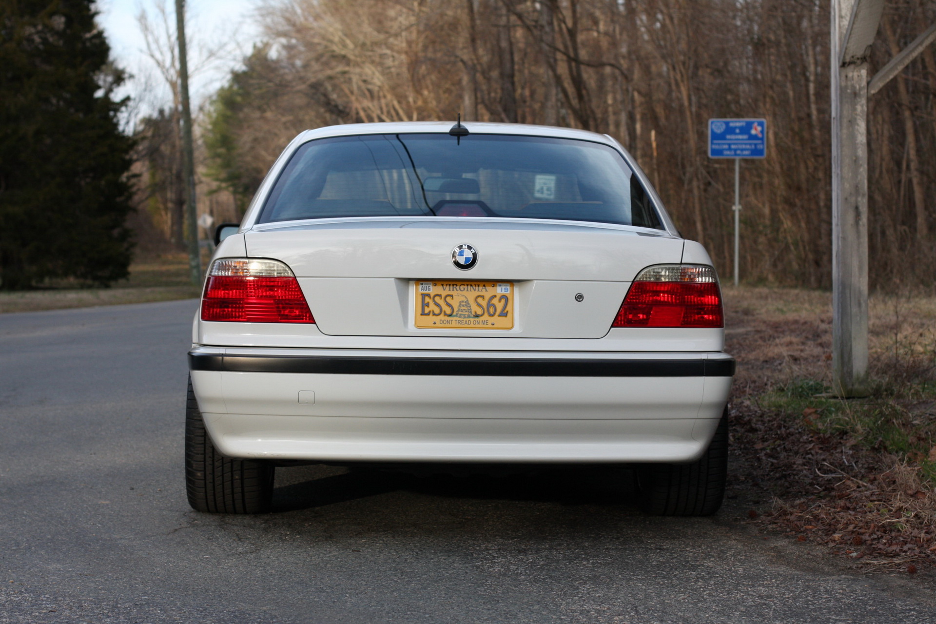 2001_bmw_740i_E39_M5_swap_04 BMW 740i With Supercharged E39 M5 V8 Swap Sounds Awesome