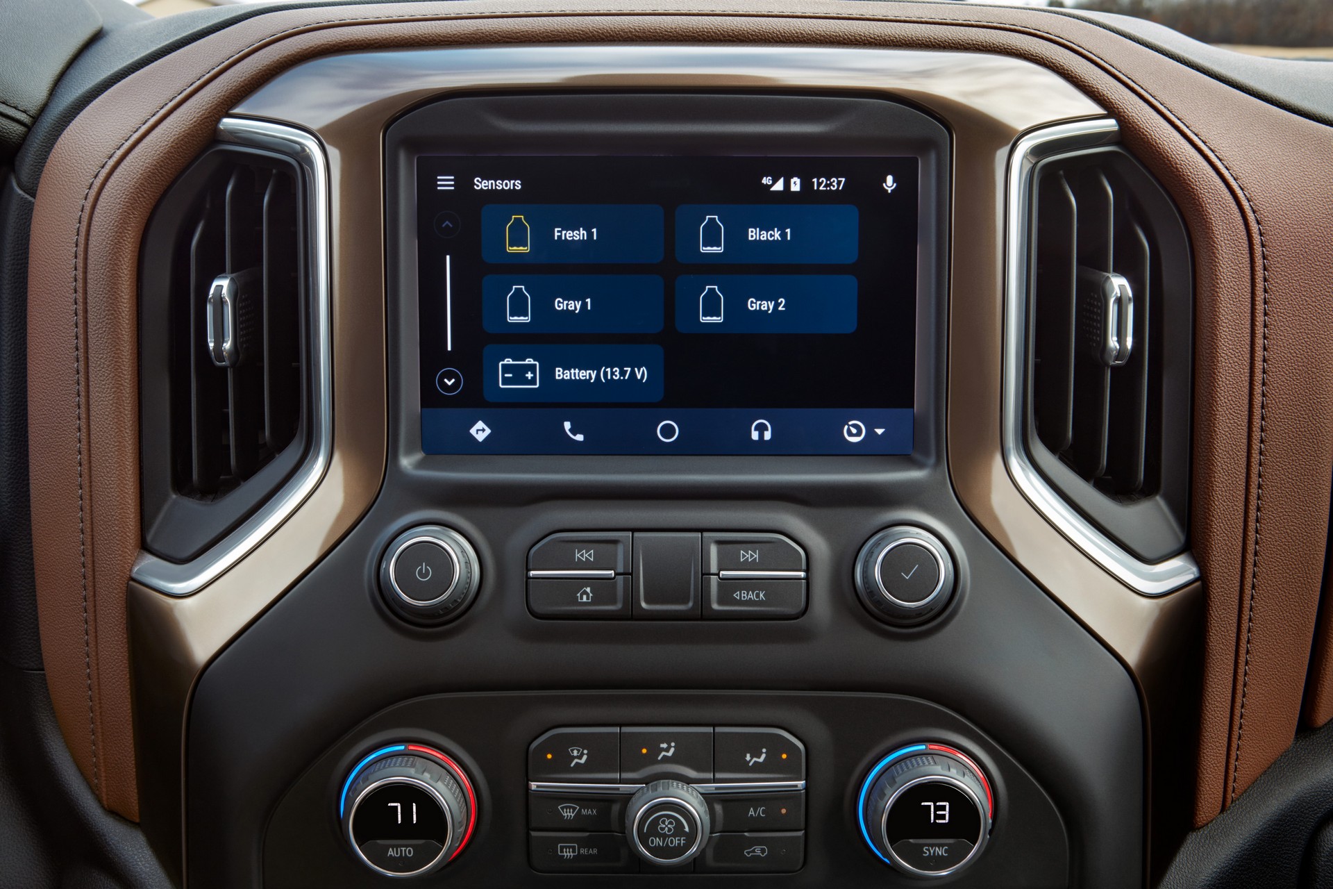 2020 Silverado 2500 HD-37 2020 Chevrolet Silverado HD Debuts With New 6.6-liter V8 And 35,500 Pound Towing Capacity