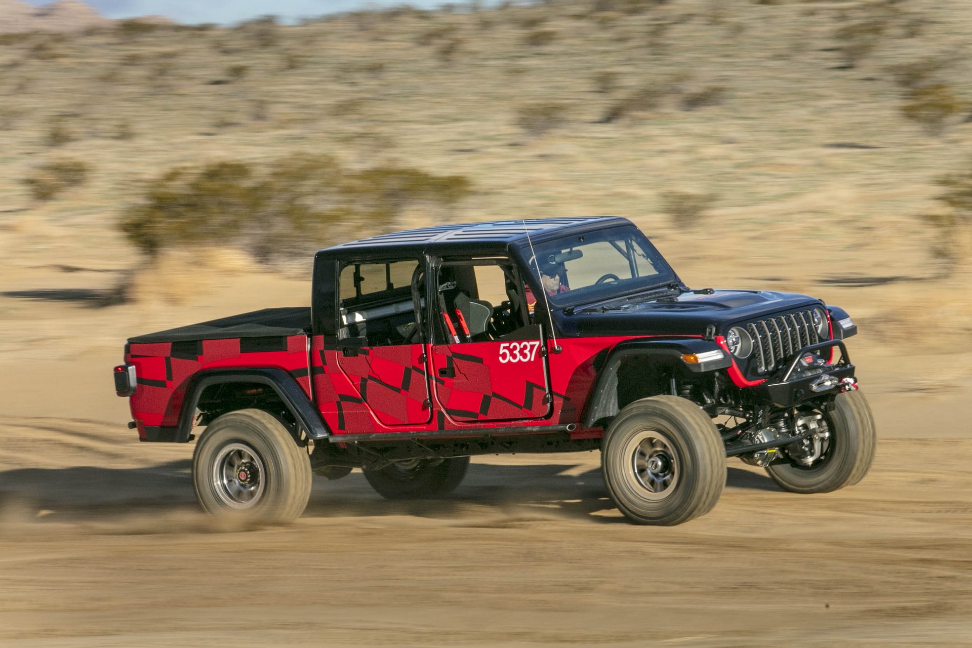 2020 Jeep Gladiator King of the Hammers-7 2020 Jeep Gladiator To Be Put To The Test In Grueling Off-Road Race