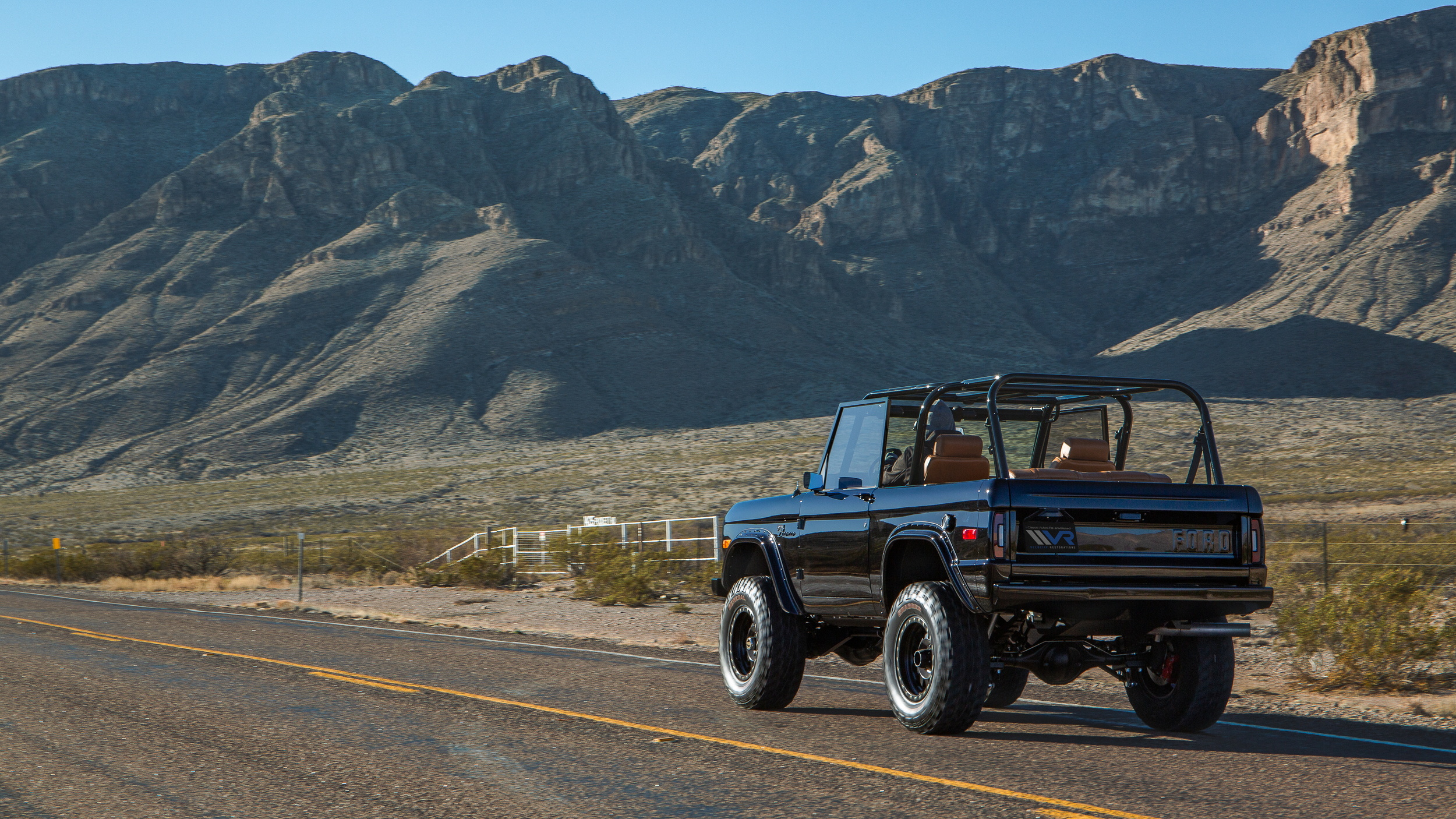 Ford-Bronco-Velocity-7 Velocity Restoration’s 1969 Ford Bronco Is Supercharged V8 Perfection