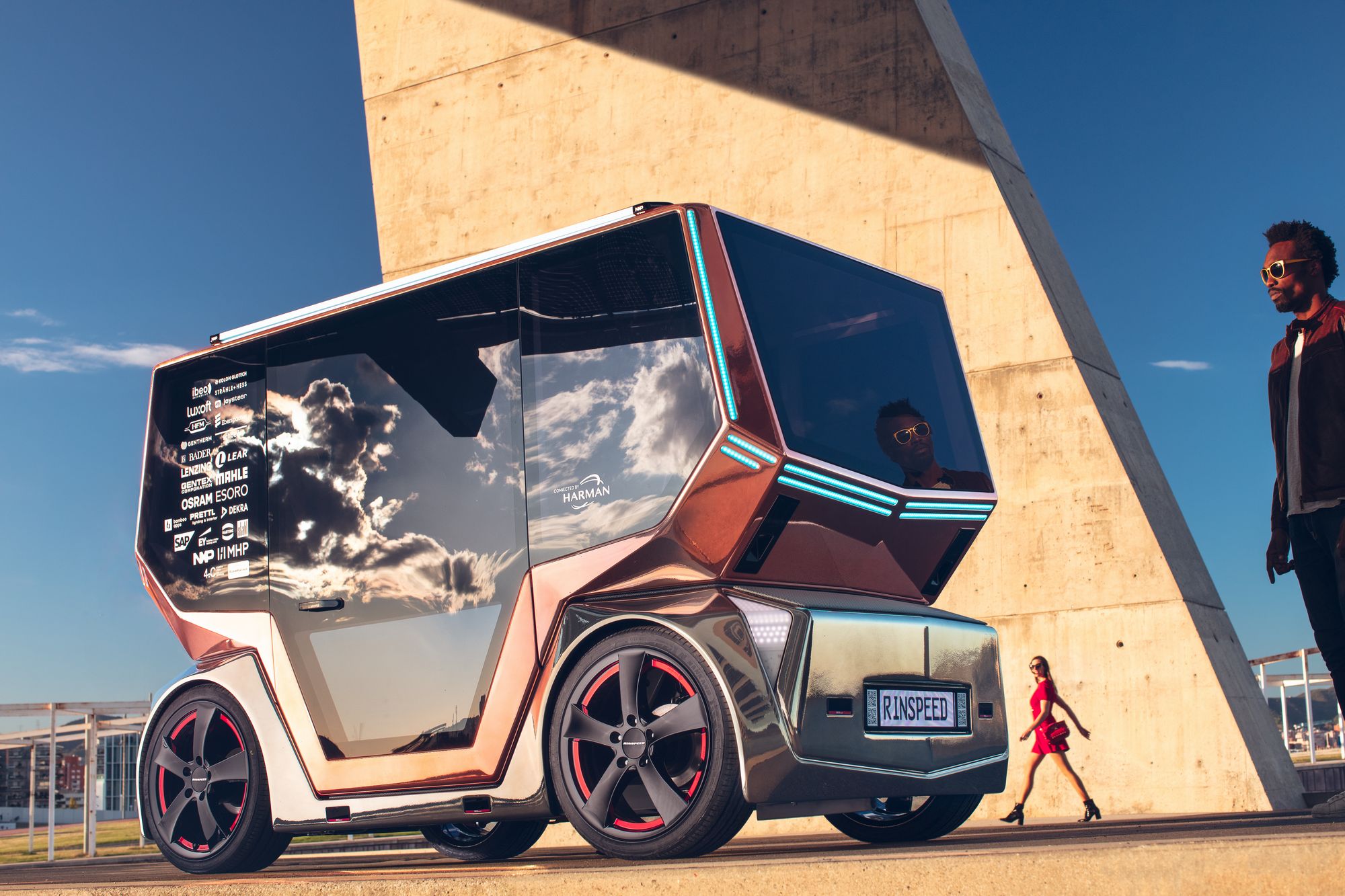 Rinspeed-microSNAP-34 Rinspeed microSNAP Is The EV Pod With A Thousand Faces