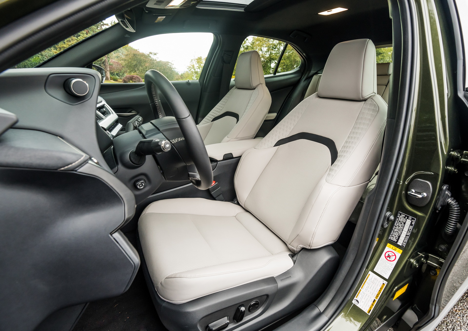 2019-Lexus-UX-26 Lexus Launches Special, Subscription-Like Lease Deal For UX