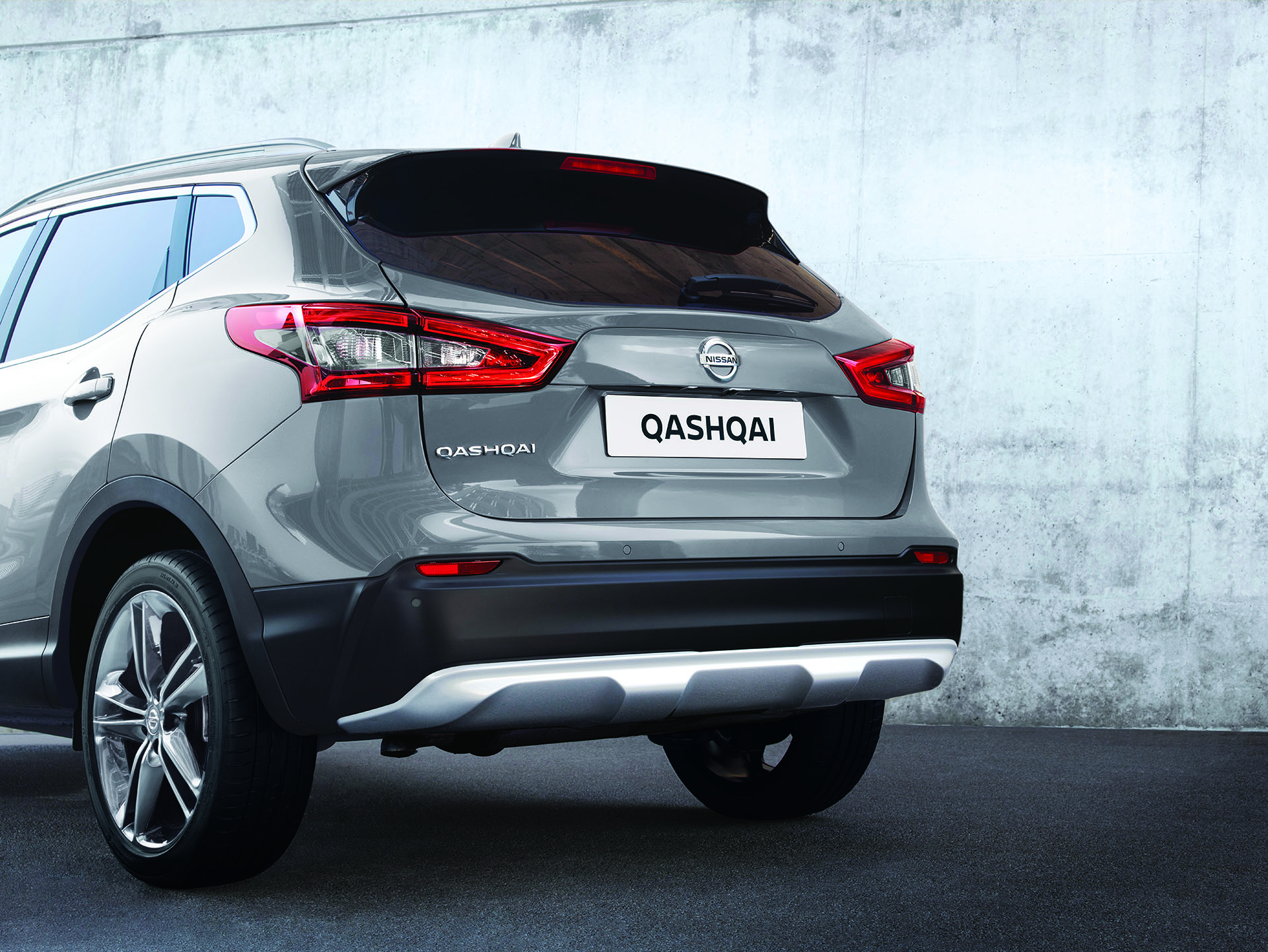 nissan qashaqi n-motion uk 5 Nissan Qashqai N-Motion Goes On Sale In UK From £25,345