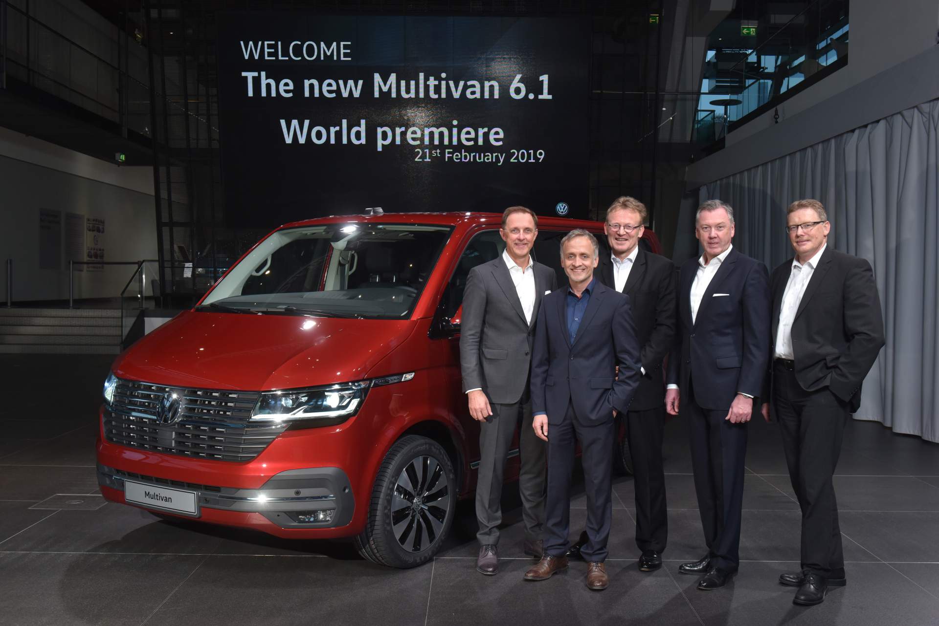 2019 VW Multivan 6 2019 VW Multivan 6.1 Heralds Major Tech Update For Transporter Family