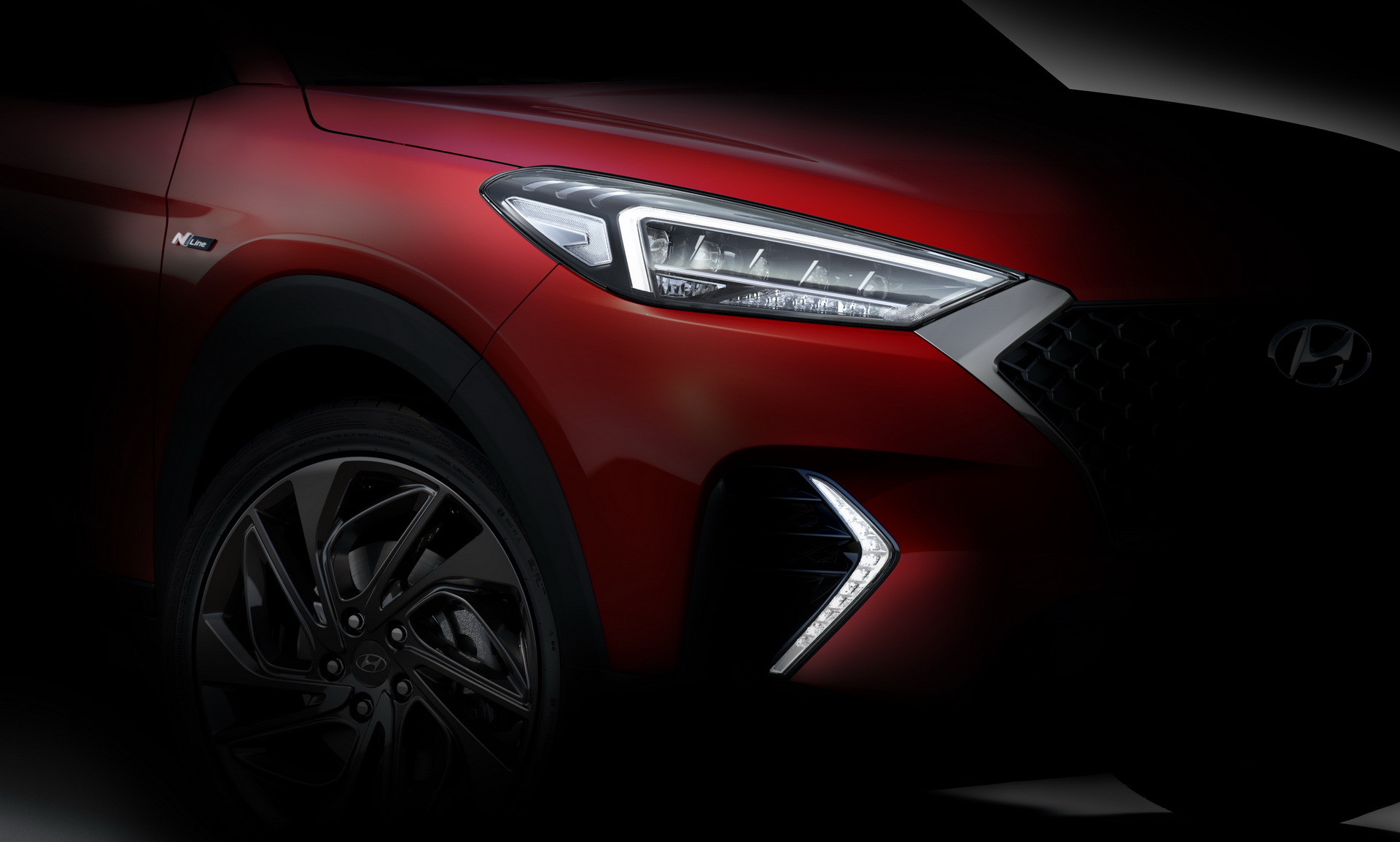 Hyundai-Tucson-NLine-01 Hyundai Teases Spicier Tucson N Line And New Hybrid Powertrain