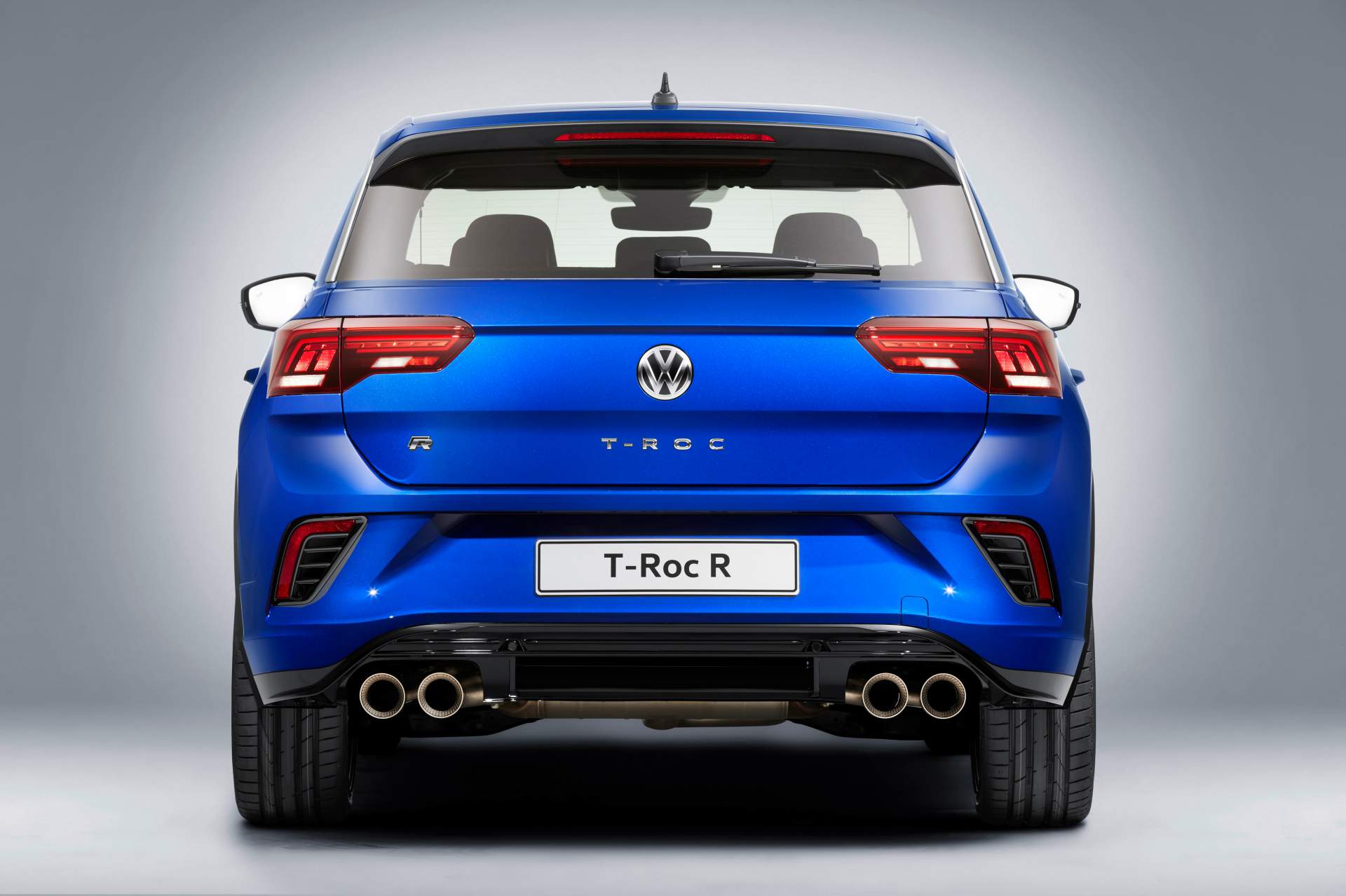 The new Volkswagen T-Roc R VW T-Roc R Unveiled With 300 PS, Does 0-100 Km/h In 4.9 Seconds