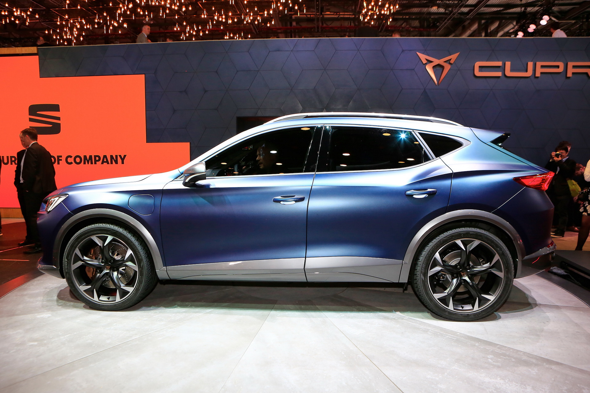 Cupra-Formentor-08 CUPRA Formentor Concept Previews High-Performance Hybrid SUV (Live Pics)