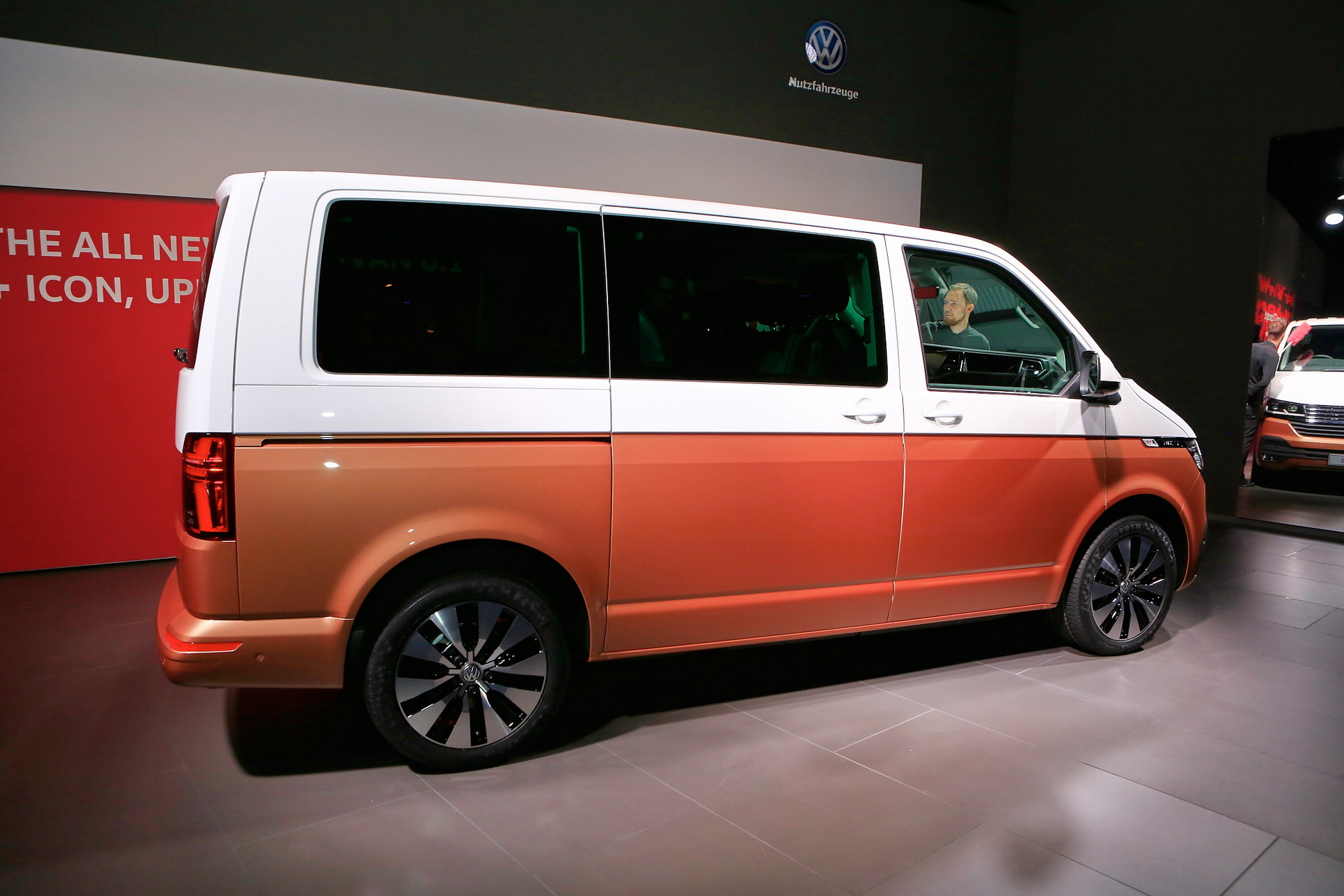 VW T6 1 Facelift 9 2019 VW Multivan 6.1 Heralds Major Tech Update For Transporter Family