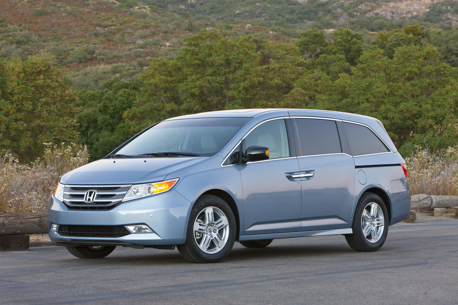 Honda-Odyssey-Jury-Crash-2 Woman Awarded $37 Million After Odyssey Crash Left Her A Quadriplegic, Honda Appeals