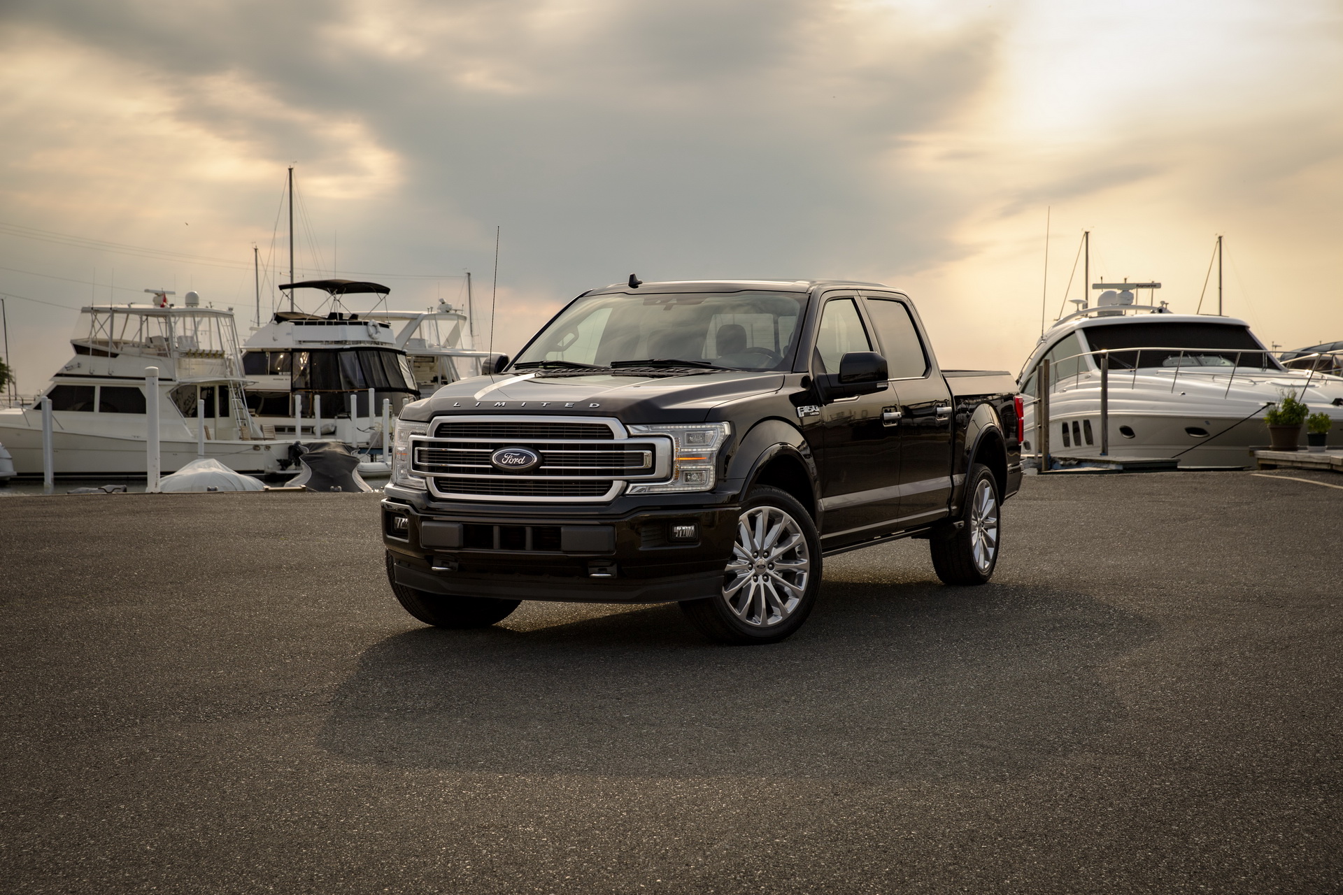 Ford-F150-Tuning-2 Ohio Ford Dealer Returns With 725HP 2019 F-150 Supercharged Truck For $39,995