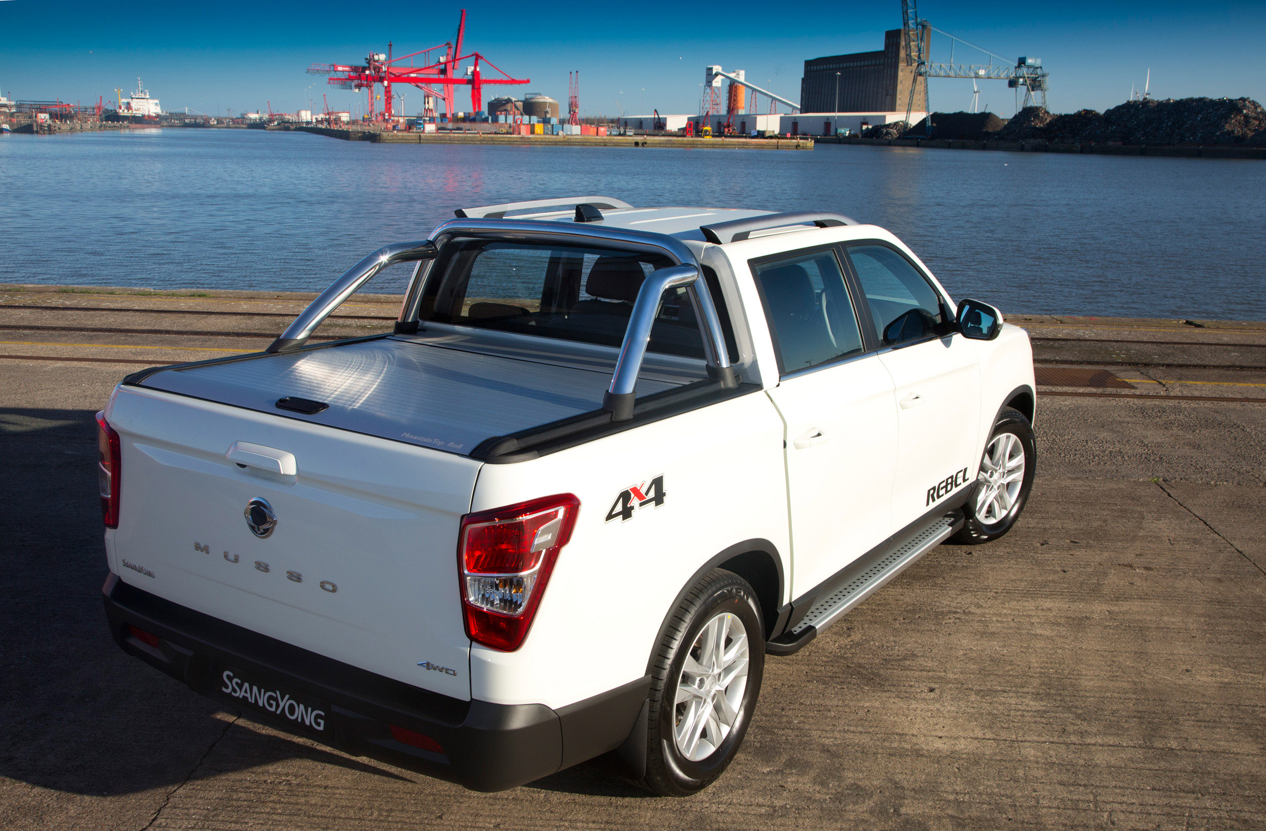 ssangyong musso new hardtops 5 SsangYong Musso Pickup Gains Five New Hard-Top Designs