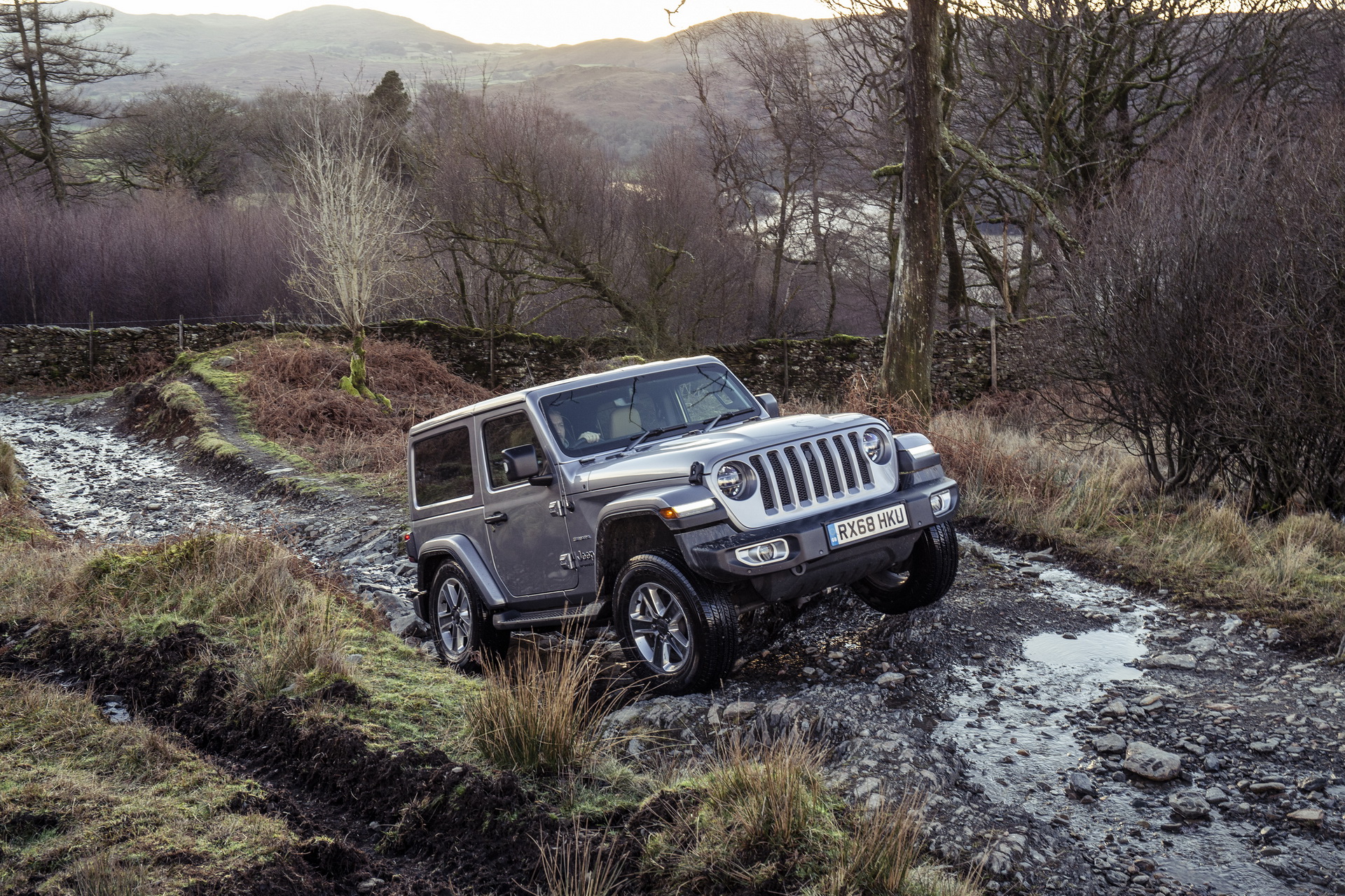 2019-Jeep-Wrangler-UK-15 2019 Jeep Wrangler Gains Four-Cylinder Petrol Option In The UK