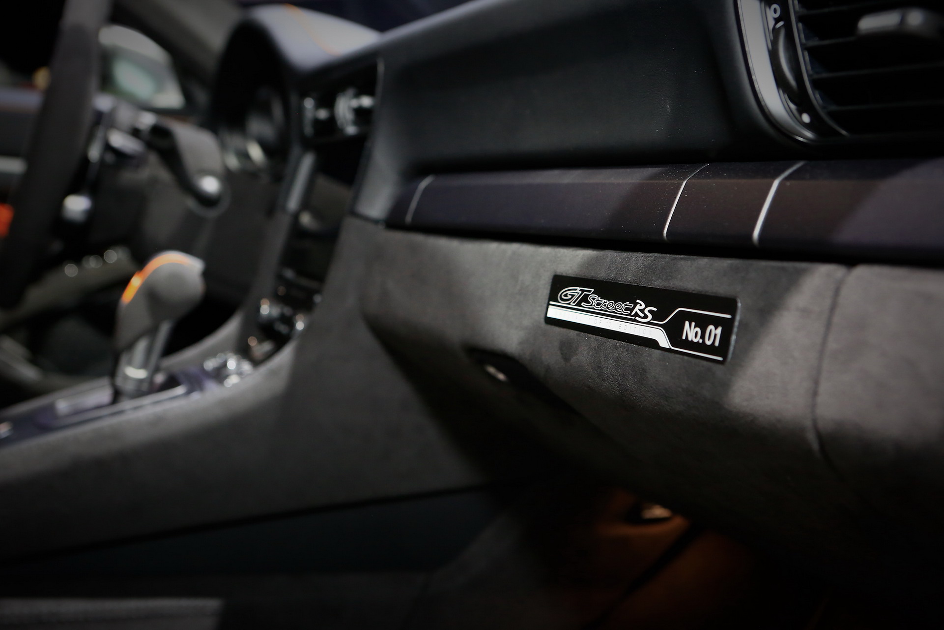 Techart GT Street RS 13 TechArt’s GTstreet RS Looks Dirty, But Those Are Actually Carbon Strands