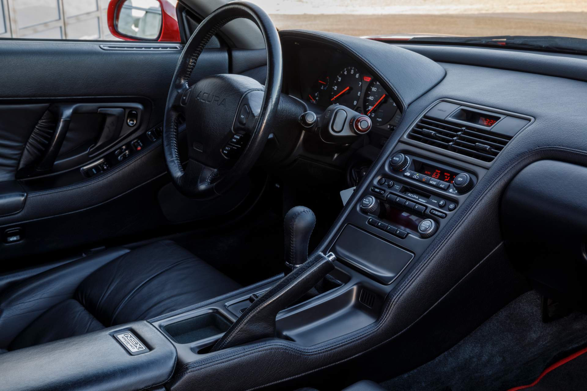 1st Generation NSX & 2019 NSX Acura Marks 30 Years Of NSX With Throwback Video And Photo Gallery