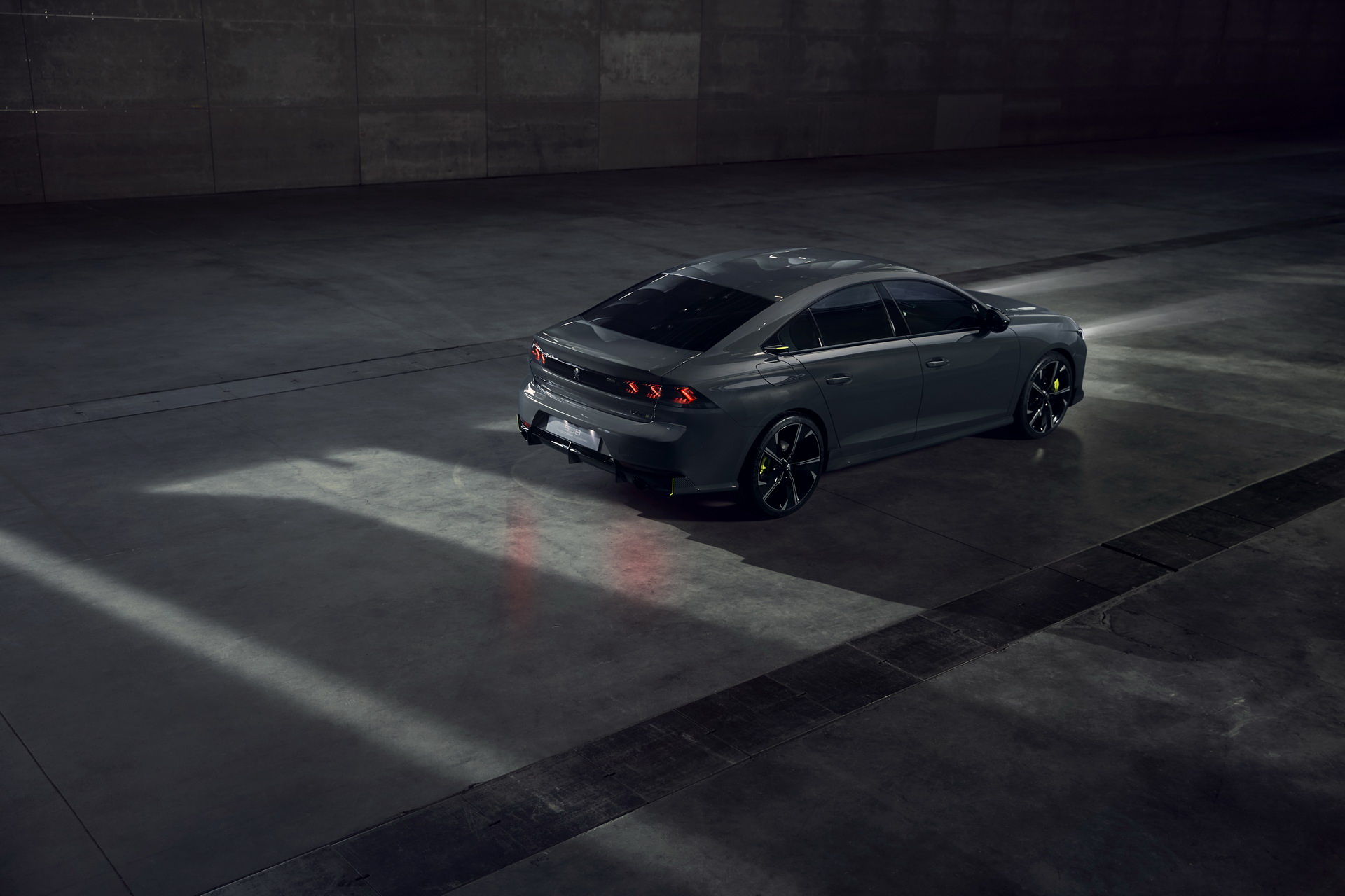 Peugeot 508 SPORT ENGINEERED CONCEPT 30 Concept 508 Peugeot Sport Engineered Is A Sharp-Clawed Feline Awaiting Release