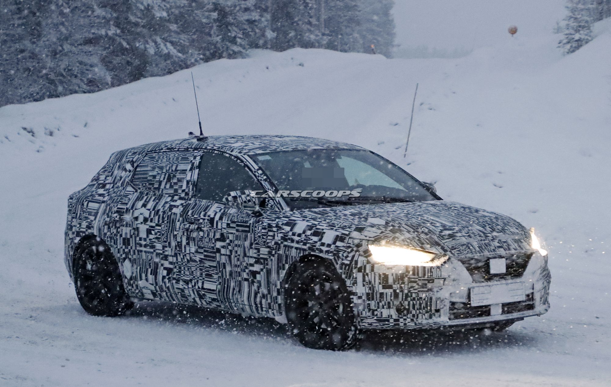 Seat-Leon-Spy-Shots-10 Next Gen Seat Leon To Use Golf Platform And Hybrid Powertrains