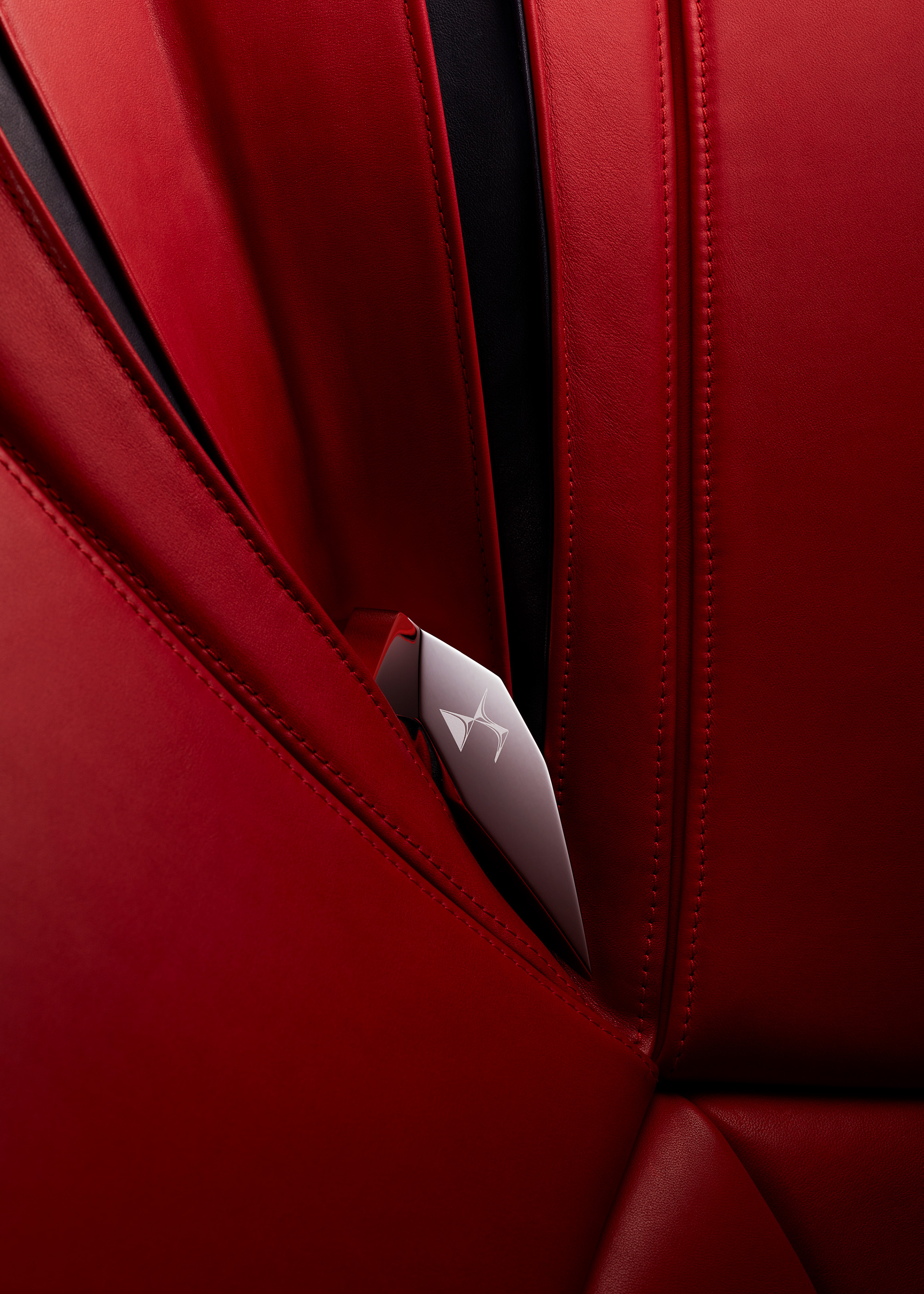 DS-X-Concept-11 The DS-X Concept Is A Futuristic Sports Car Split In Two Parts – And Two Posts