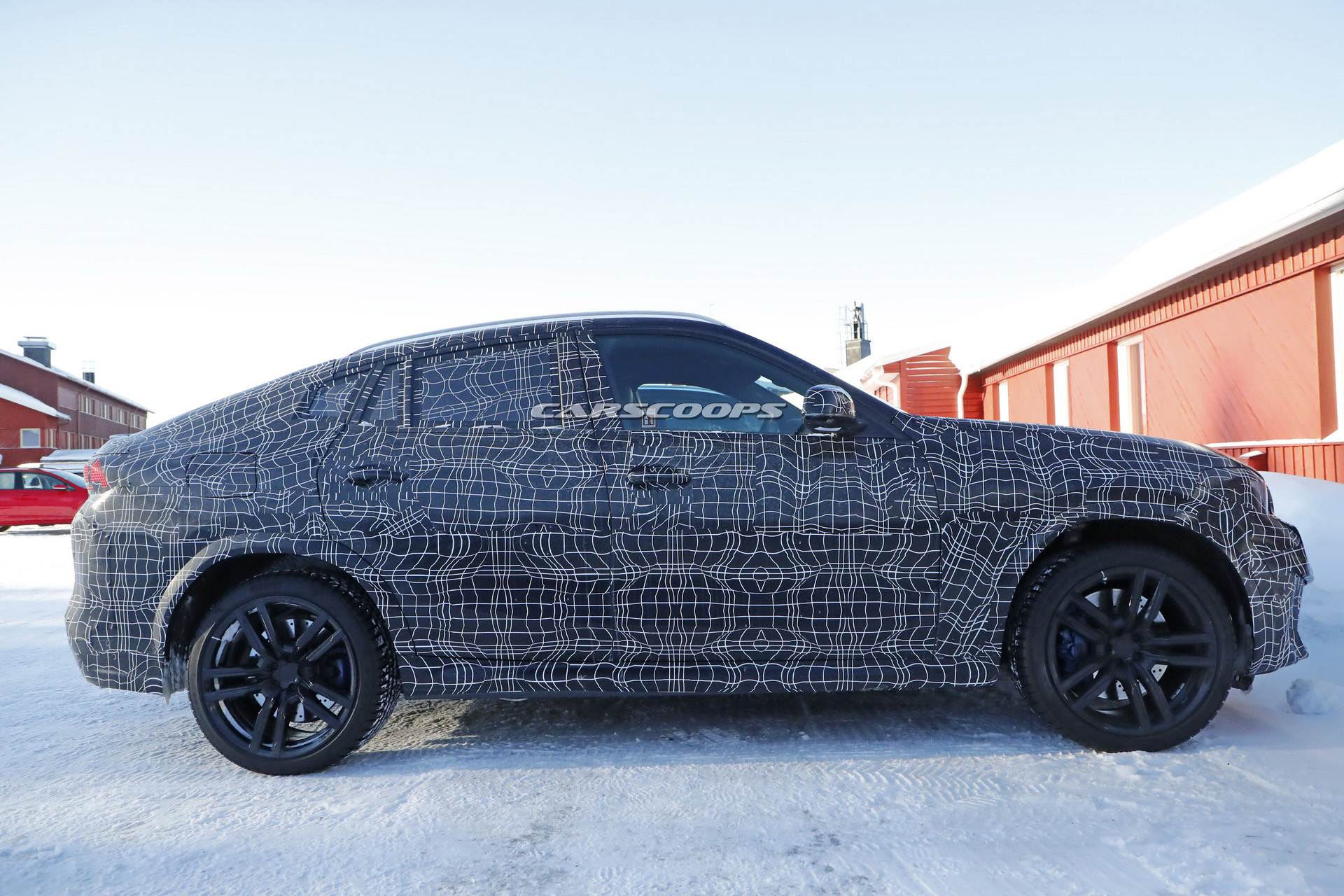 2020 bmw x6m spied inside out 8 2020 BMW X6 M Prototype Lets Us Take A First Peek Inside