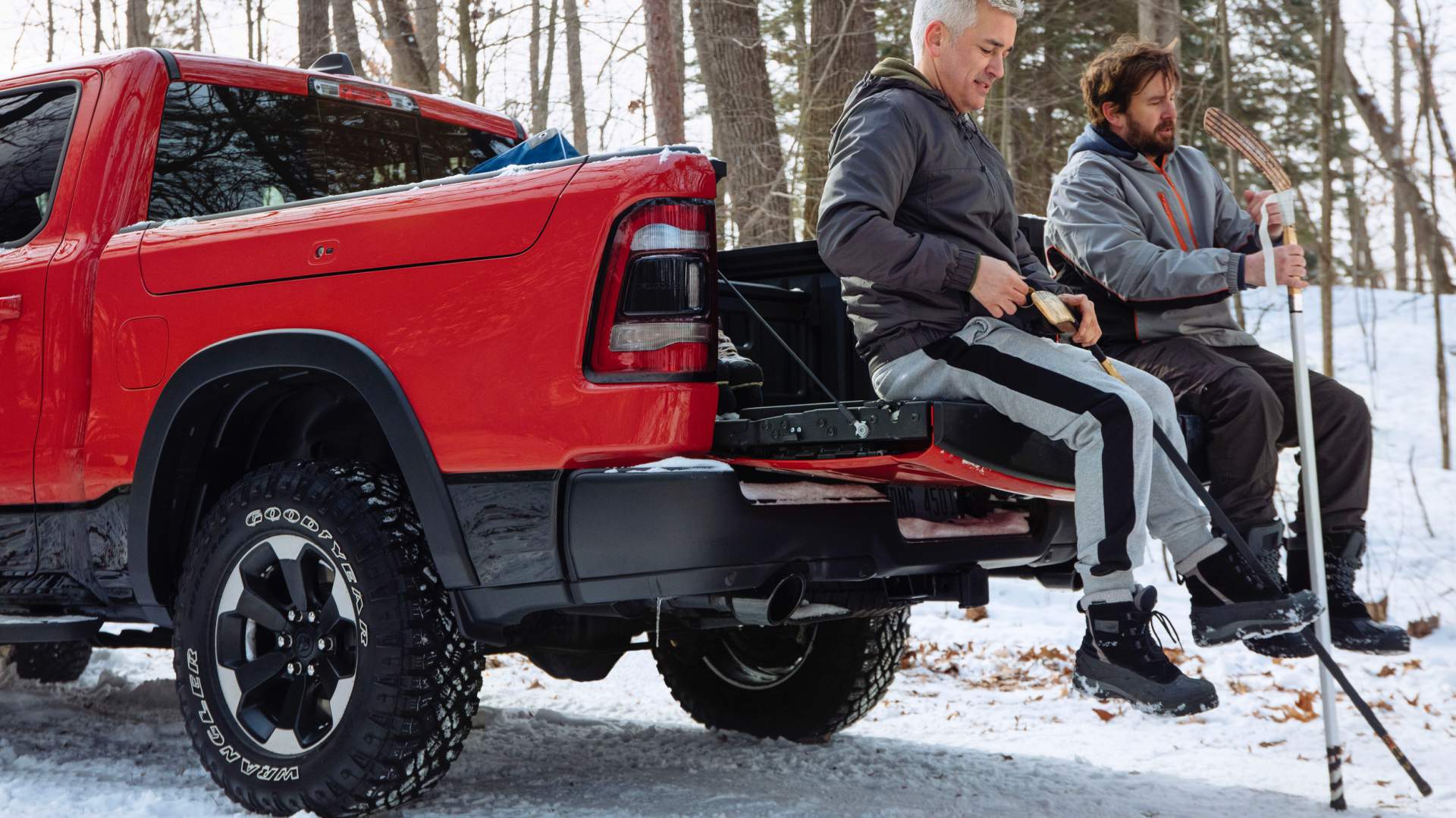2019 Ram 1500 Multifunction Tailgate 7 Good Enough, GMC? Ram Debuts New Multifunction Tailgate