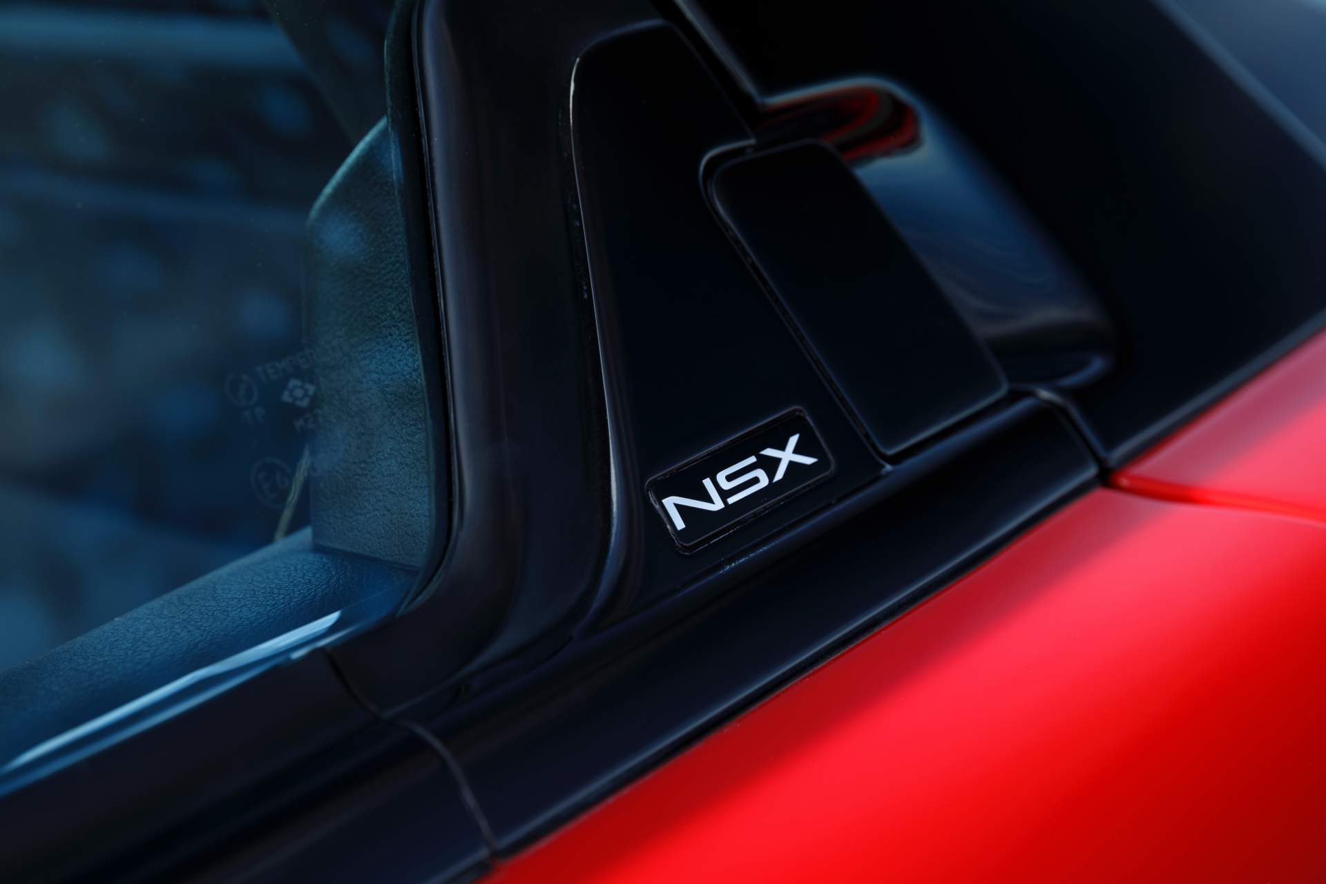 1st Generation NSX & 2019 NSX Acura Marks 30 Years Of NSX With Throwback Video And Photo Gallery