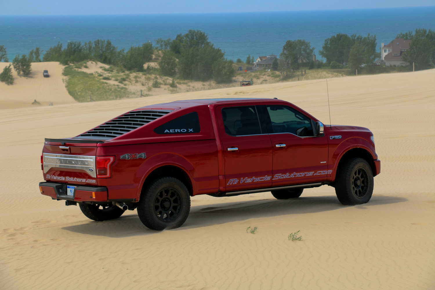 Ford-F150-Fastback-12 Ford F-150 With Mustang Mach 1-Inspired Fastback Bed Cap Just Looks Weird